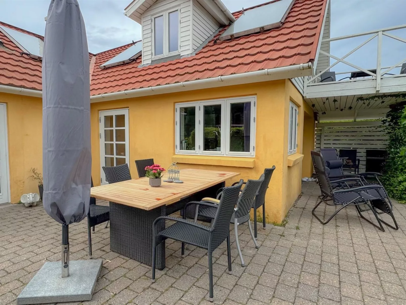 "Elza" - 2.5km from the sea-Buiten