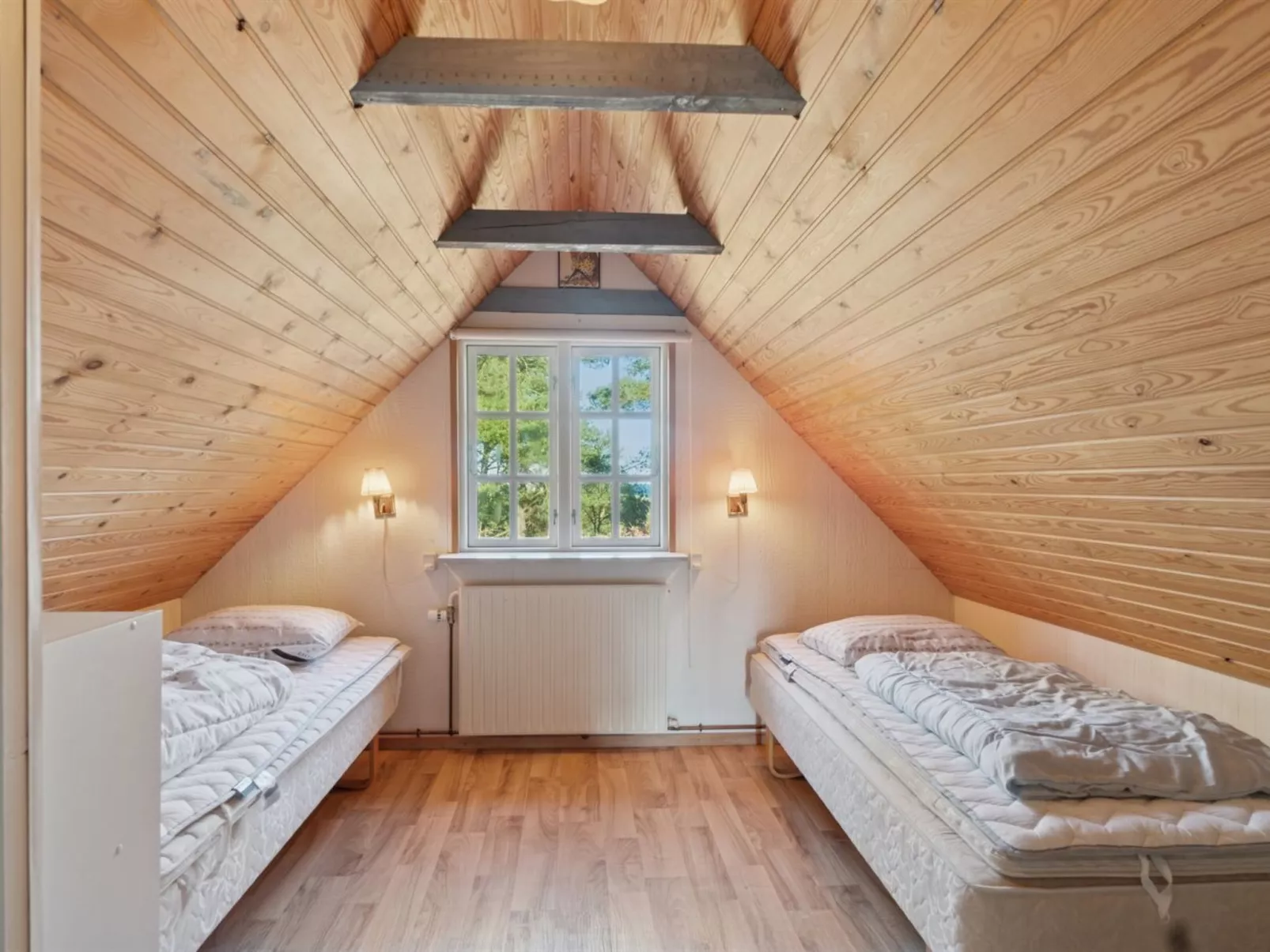 "Laurentius" - 50m from the sea-Binnen