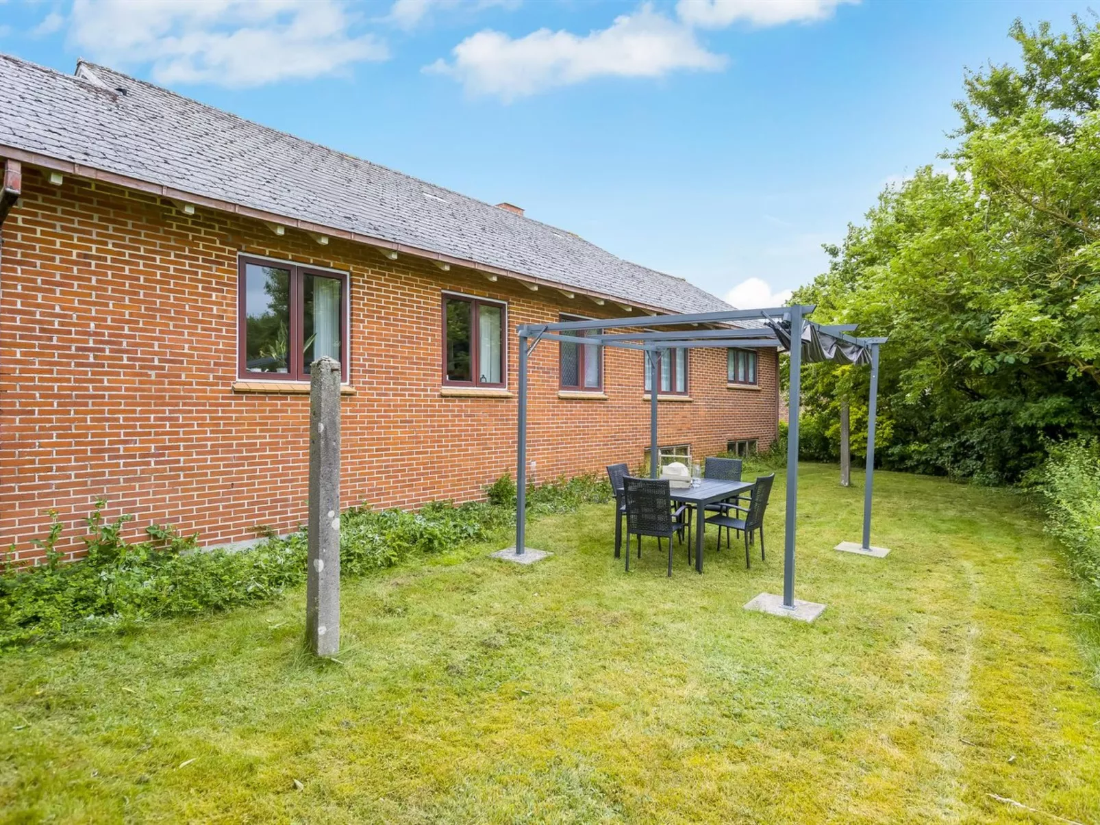 "Hiarni" - 12km from the sea-Buiten