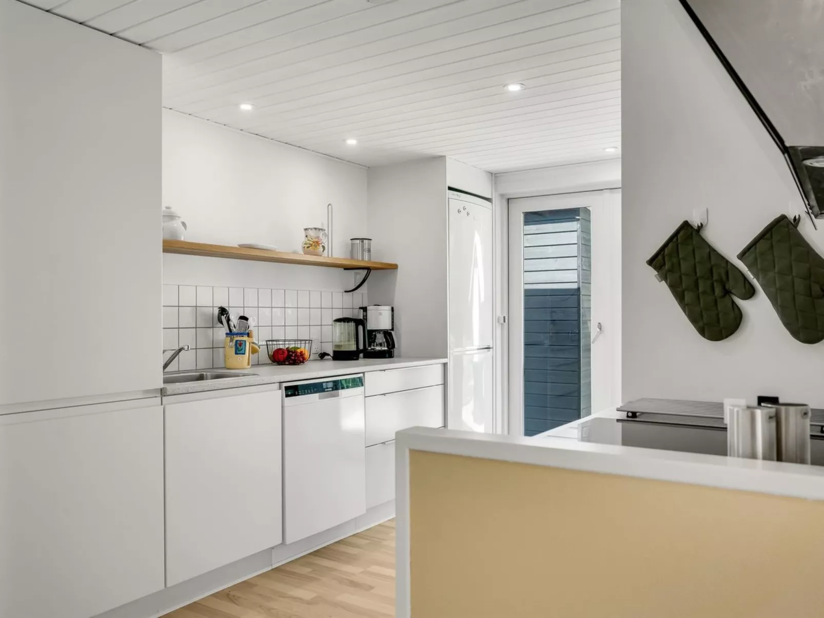 "Tellervo" -  from the sea-Binnen