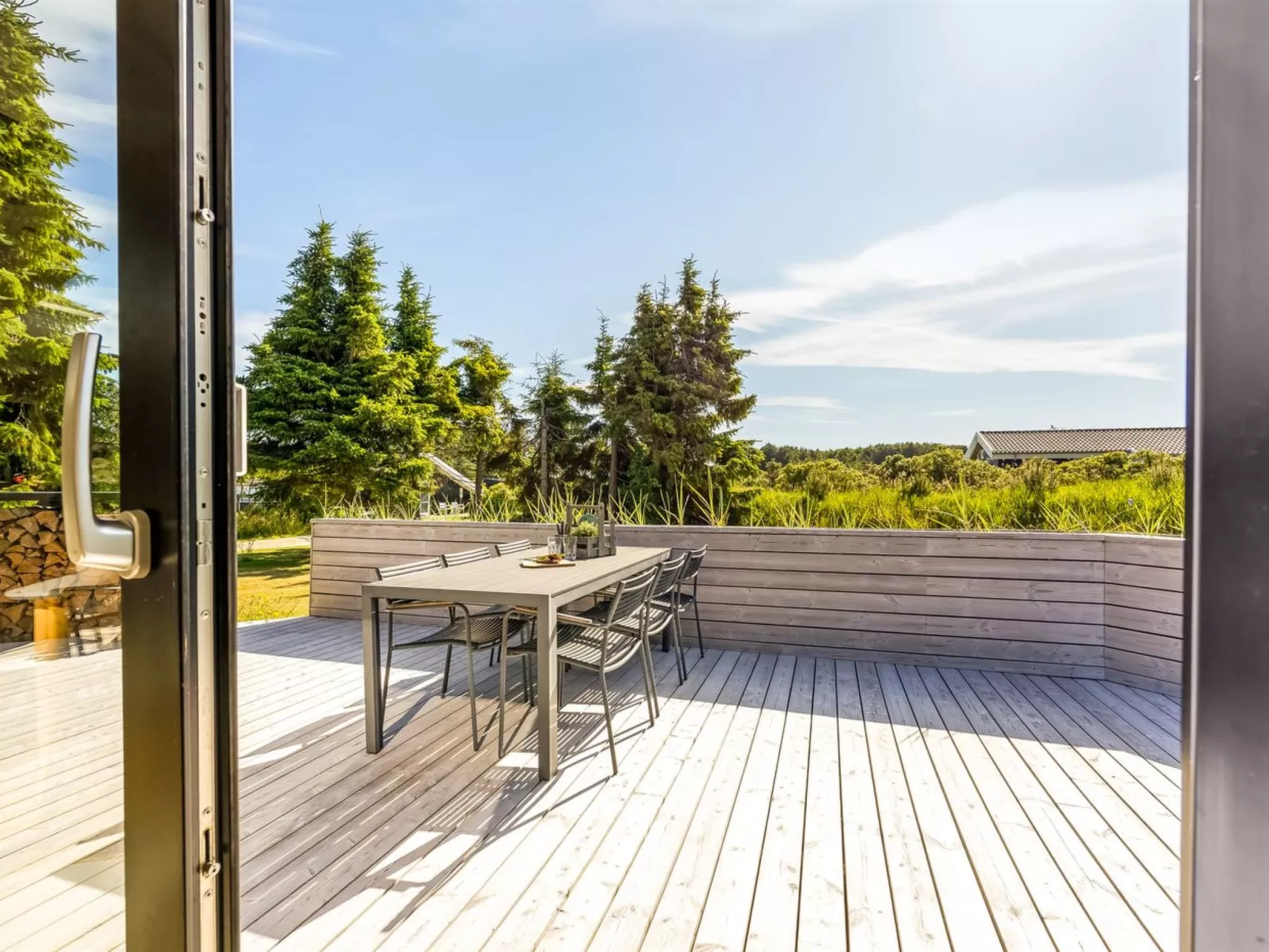 "Verner" - 990m from the sea-Buiten