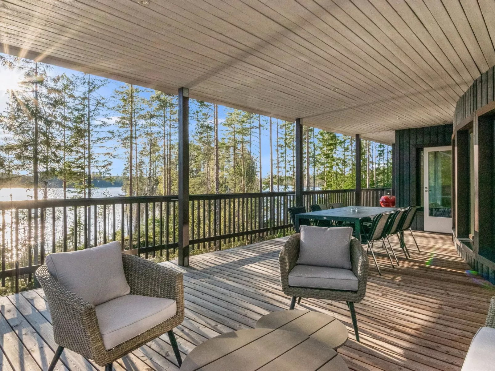 Järven idylli-Binnen