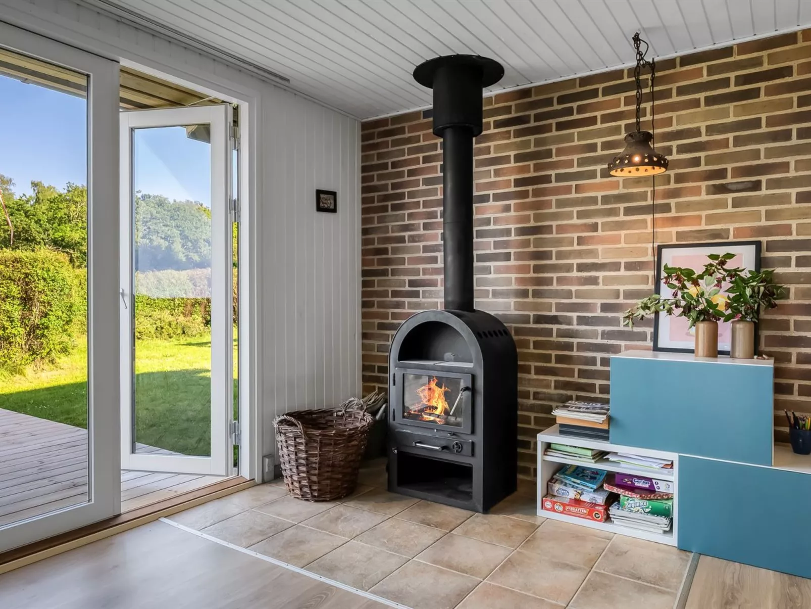 "Meglena" - 250m from the sea-Binnen