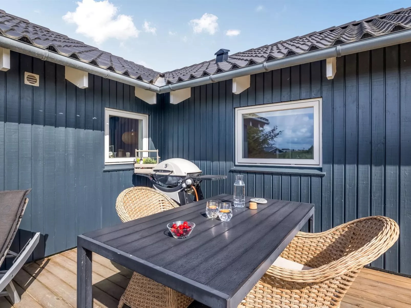 "Effie" - 500m from the sea-Buiten