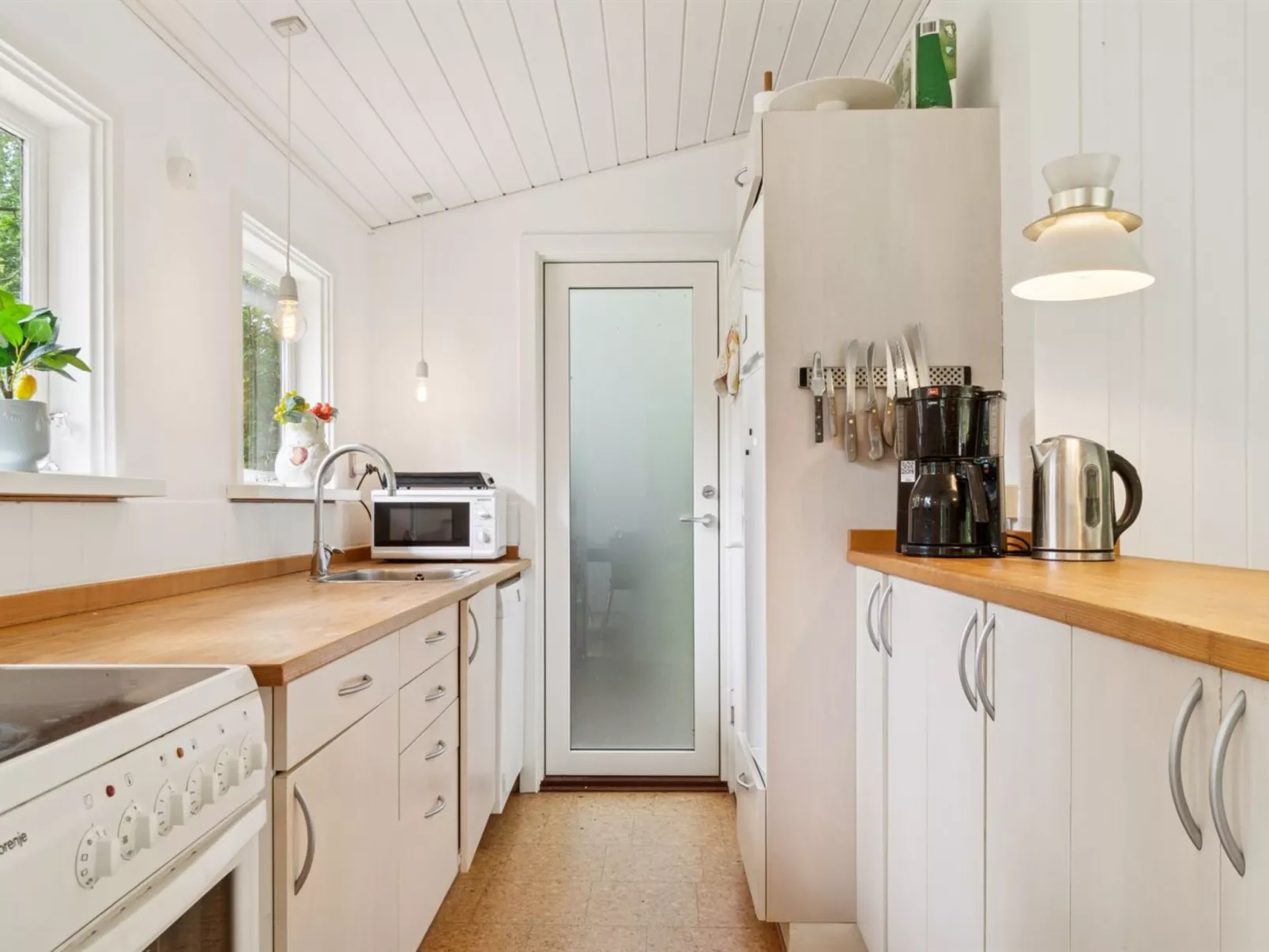 "Farman" - 200m from the sea-Binnen