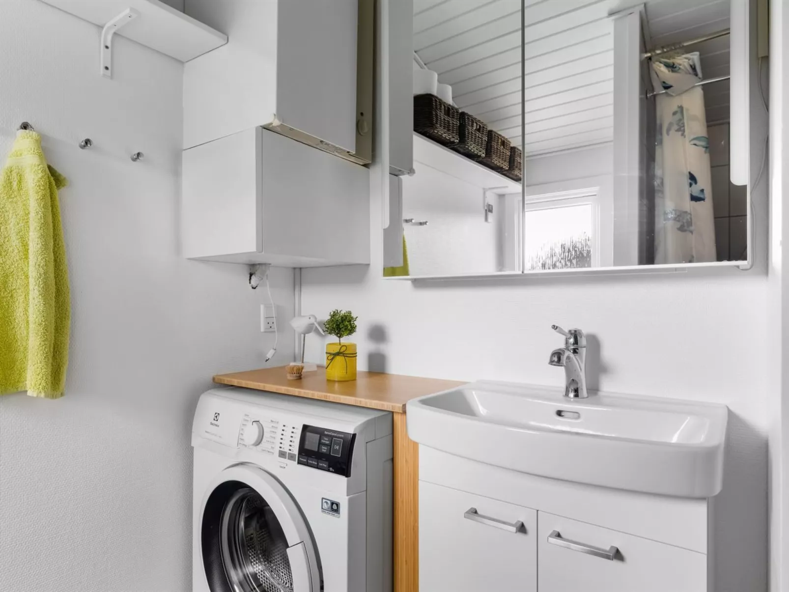 "Daya" - 75m from the sea-Binnen