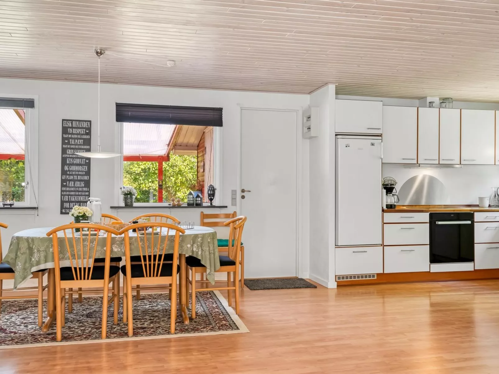 "Sallie" - 500m to the fjord-Binnen