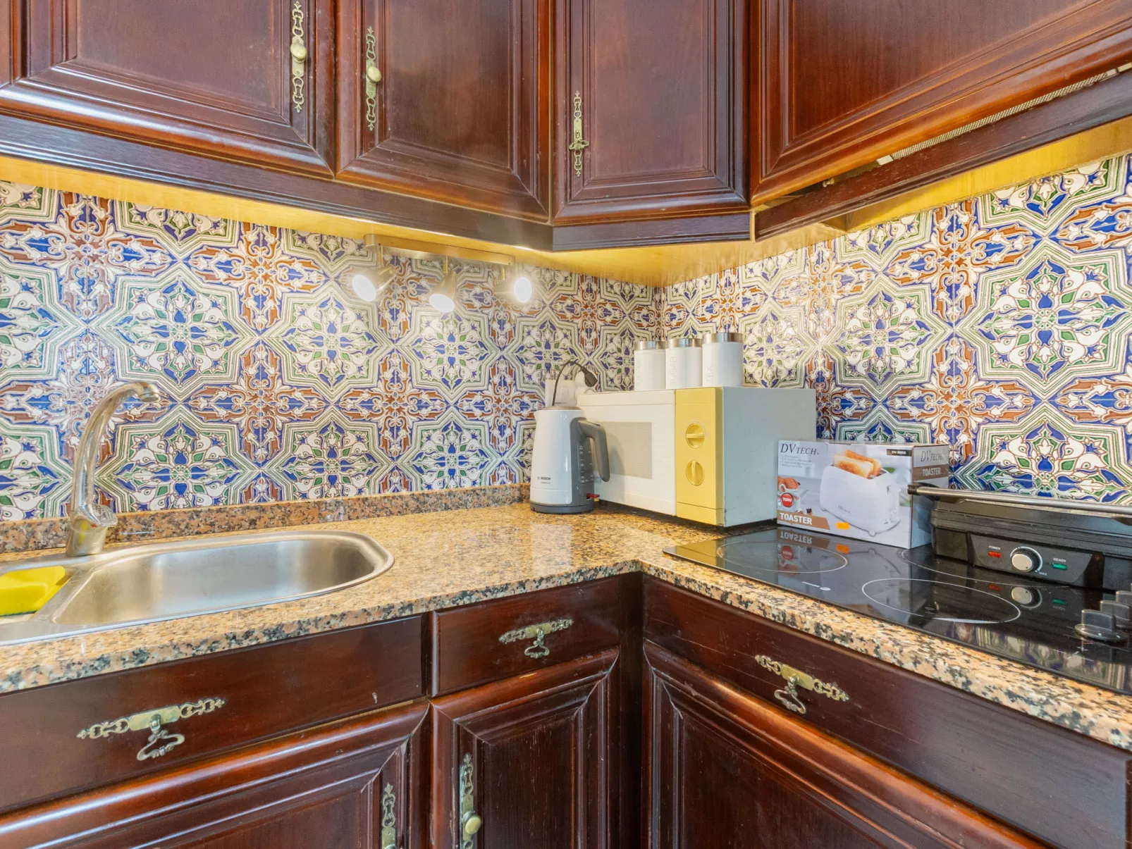 Aldea del Mar-Binnen