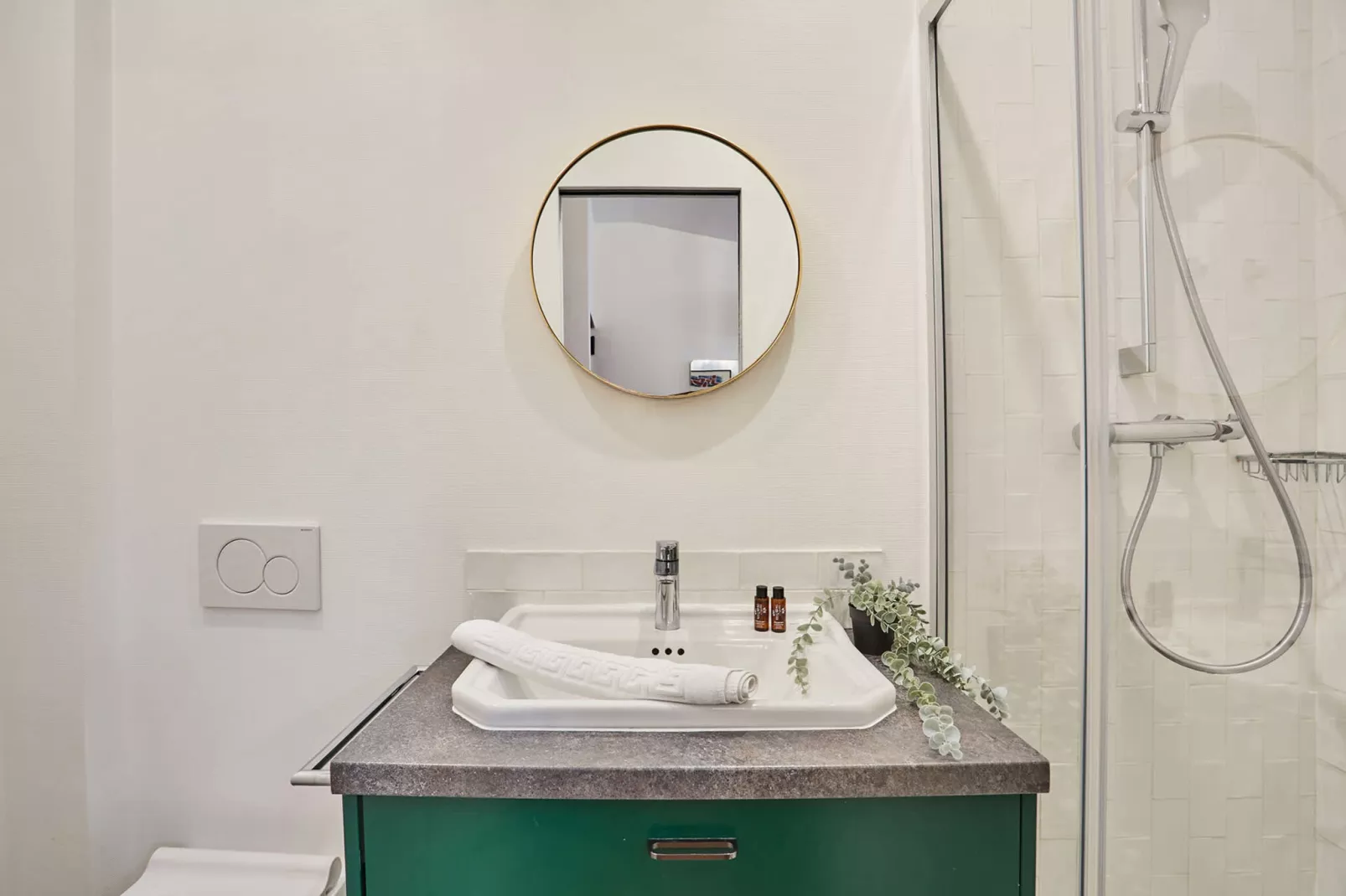 TEMPLE 2 NEW-Niet-getagd