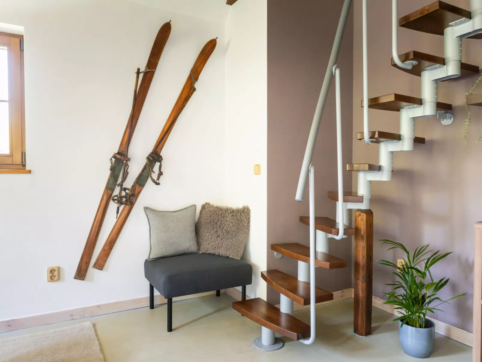 Sachrův Kopec-Binnen