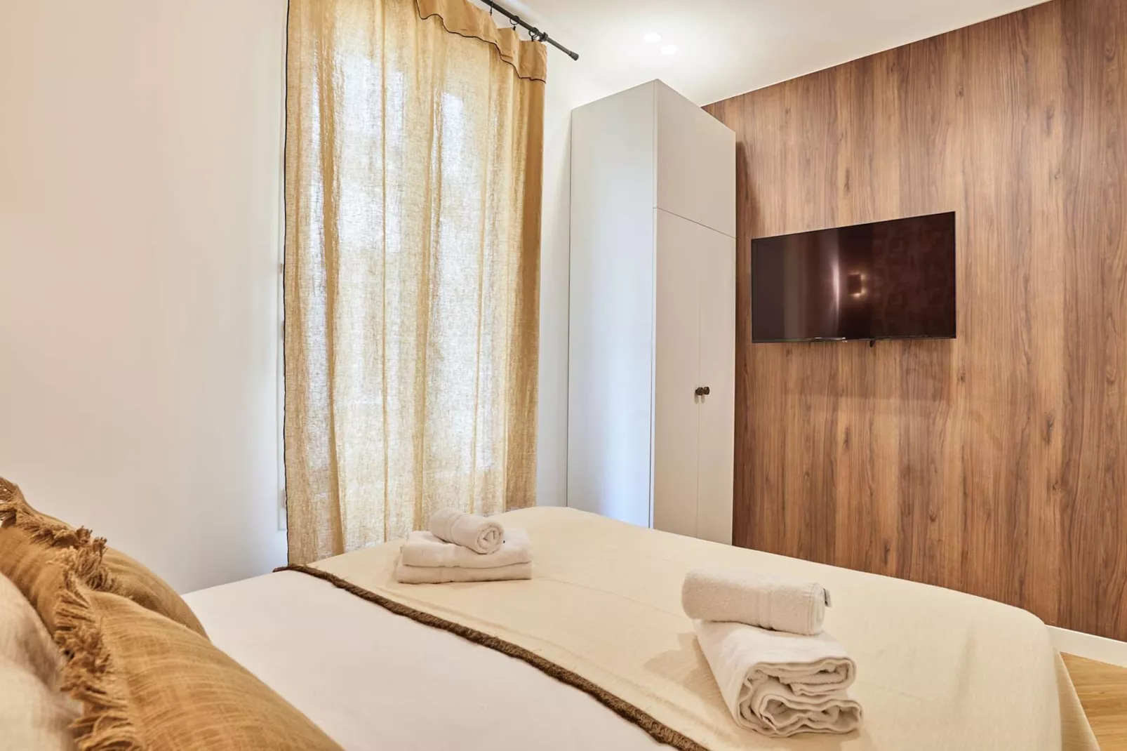 LOUVEL NEW-Niet-getagd