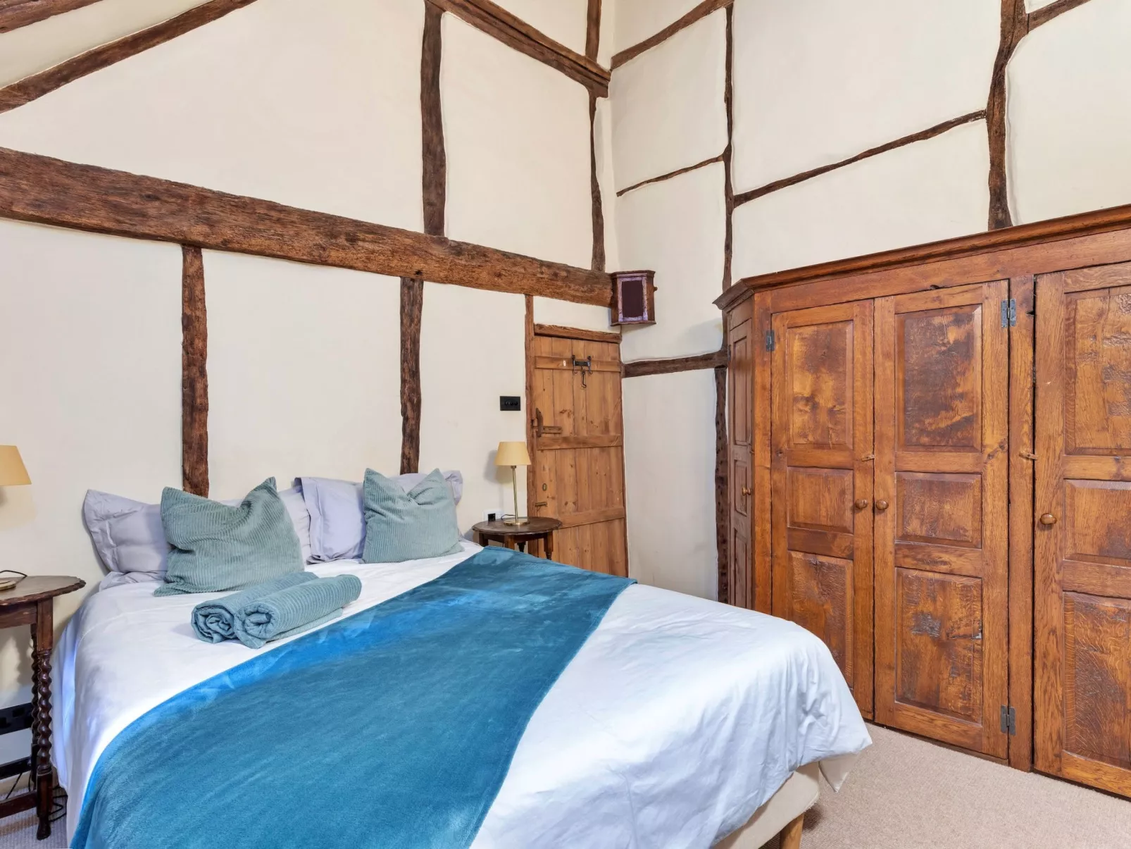 Sandhill Cottage with Hot Tub-Binnen