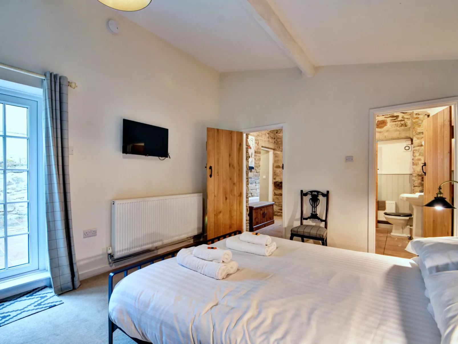 Stable Cottage-Binnen