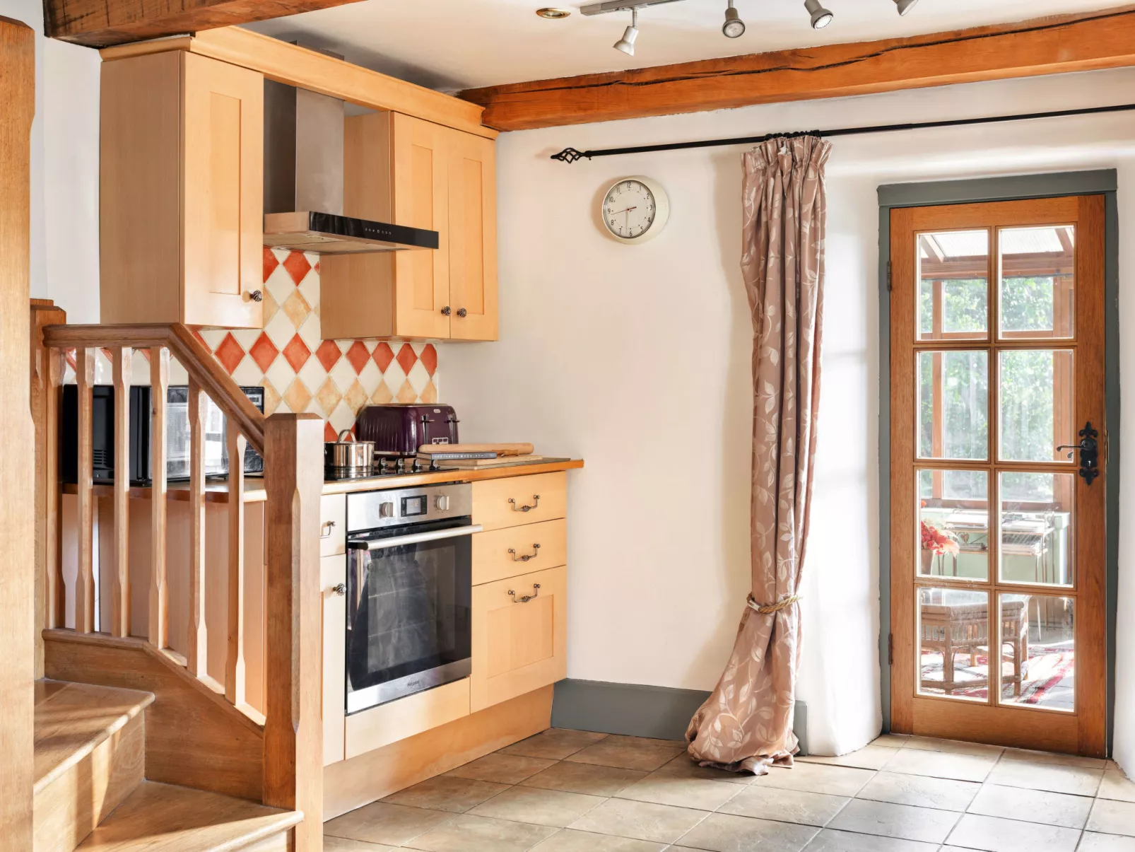 St Francis Cottage-Binnen