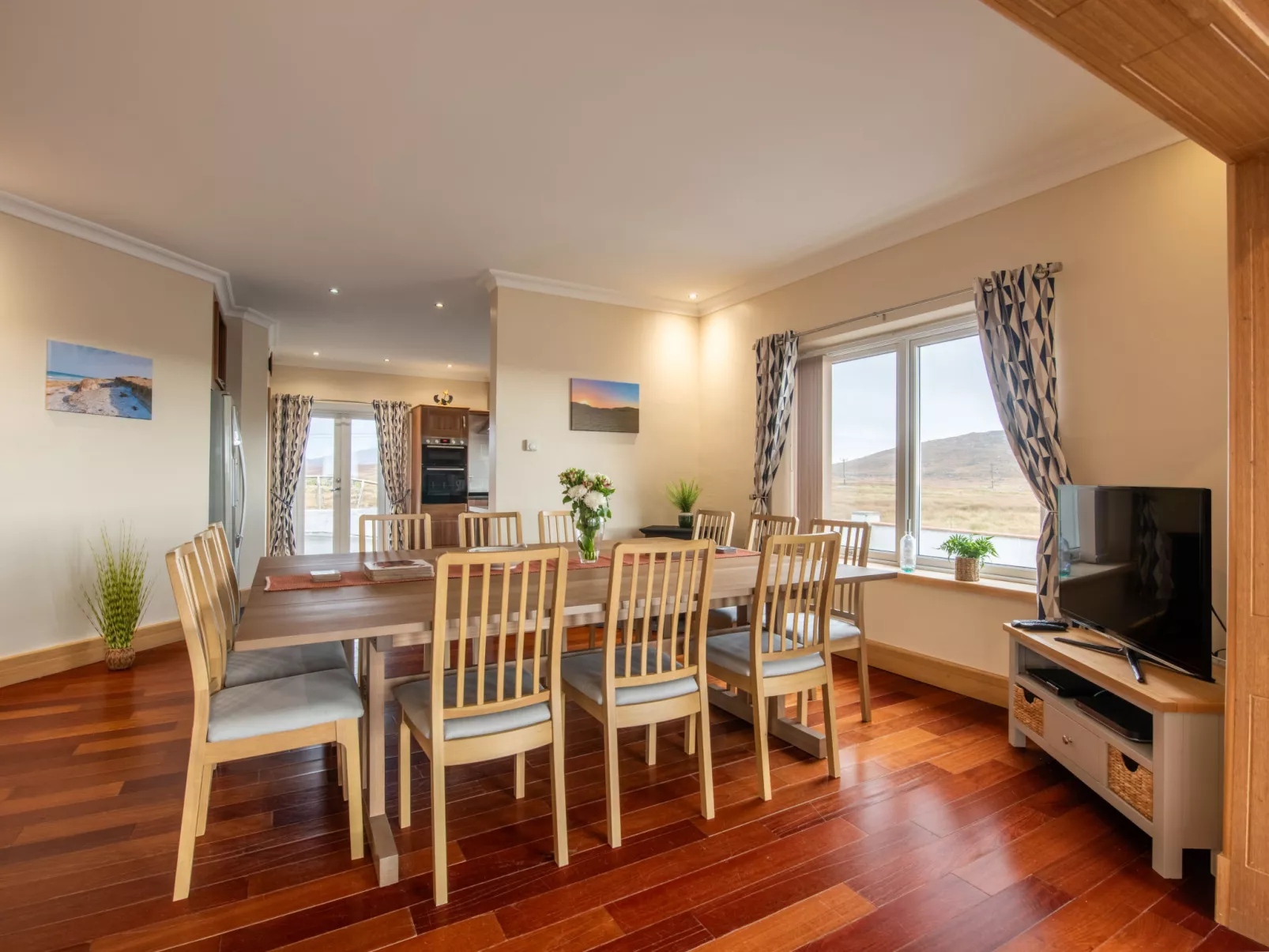 Benderloch House & Frobost Lodge-Binnen