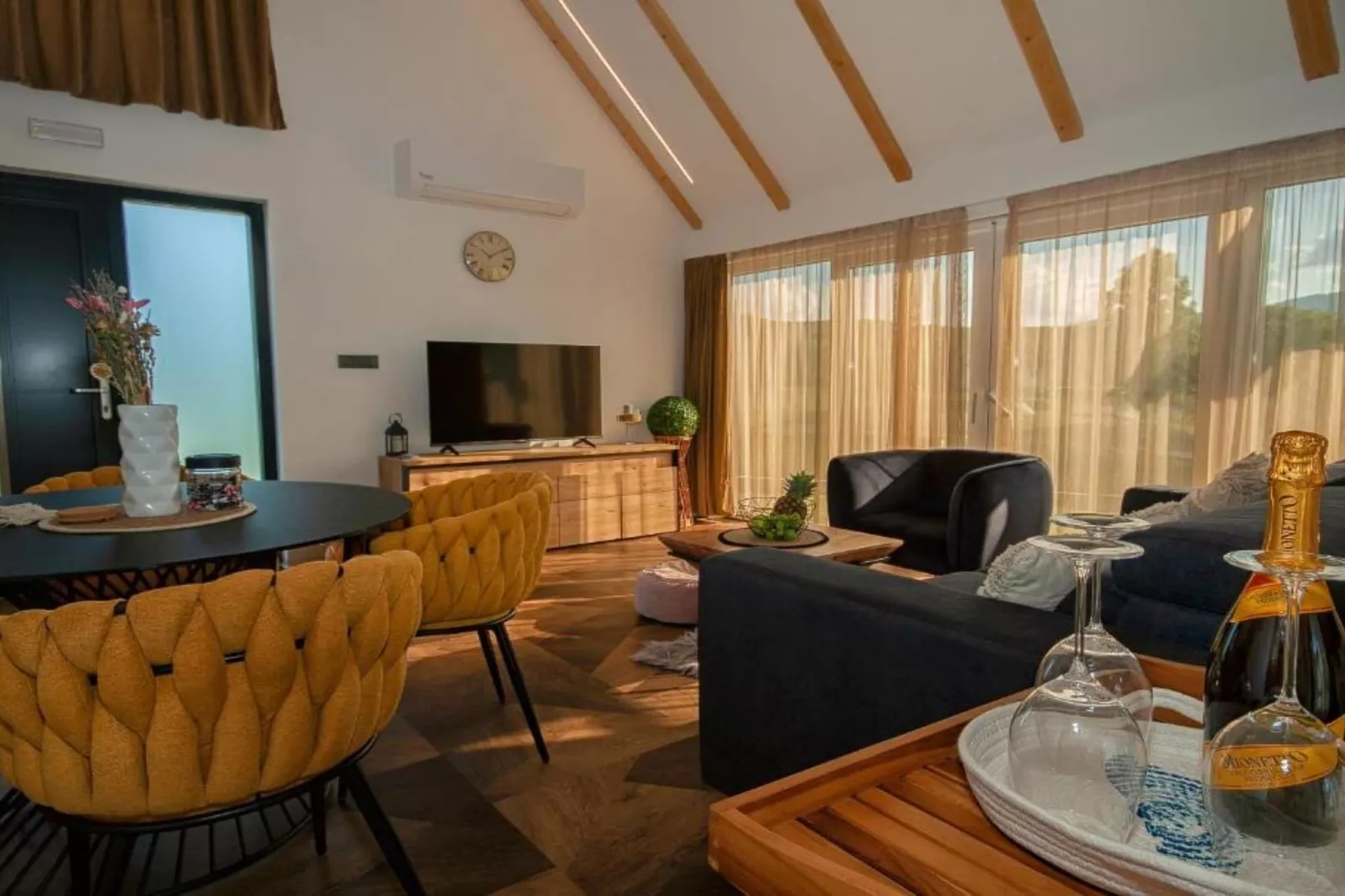 Mountain View Resort (Luka)-Binnen