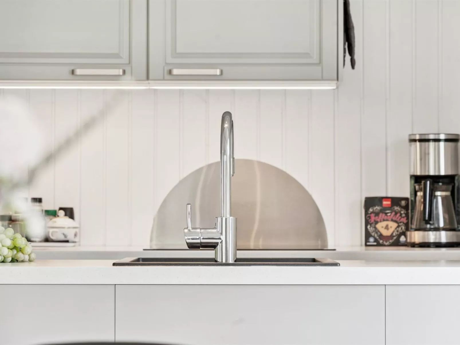 "Hannah" - 200m from the sea-Binnen