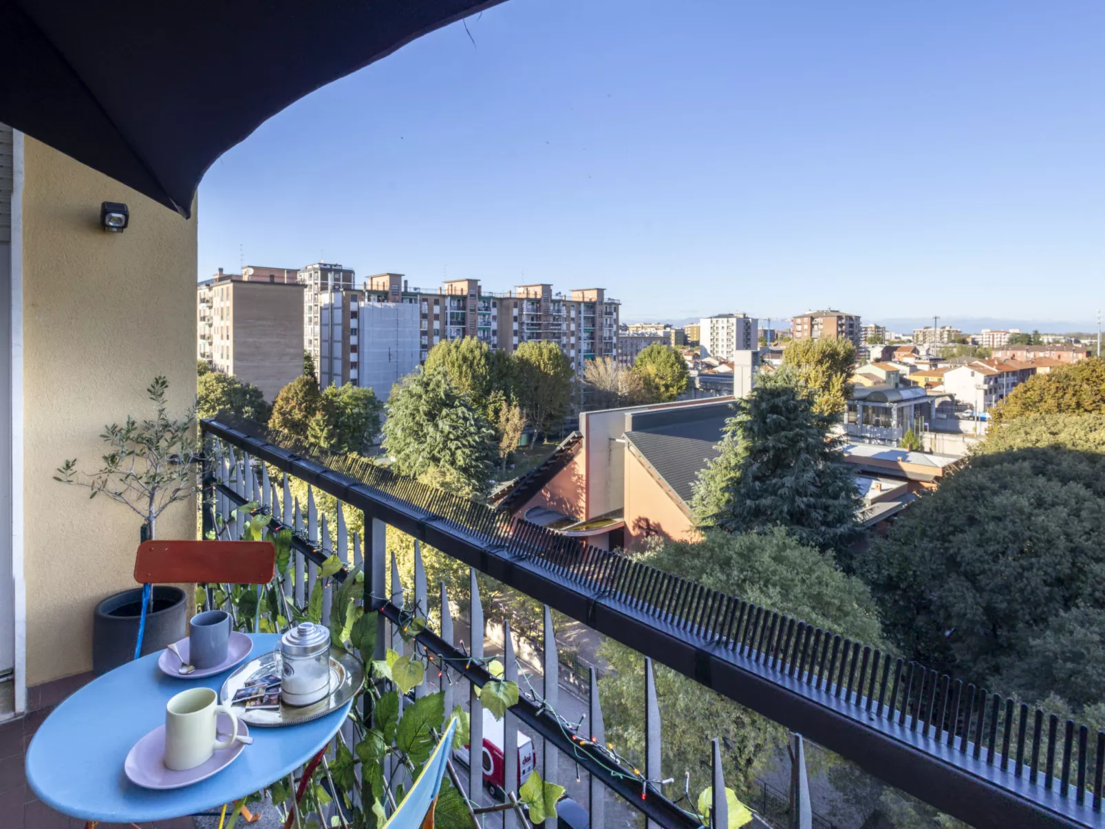 San Donato Open Space-Buiten