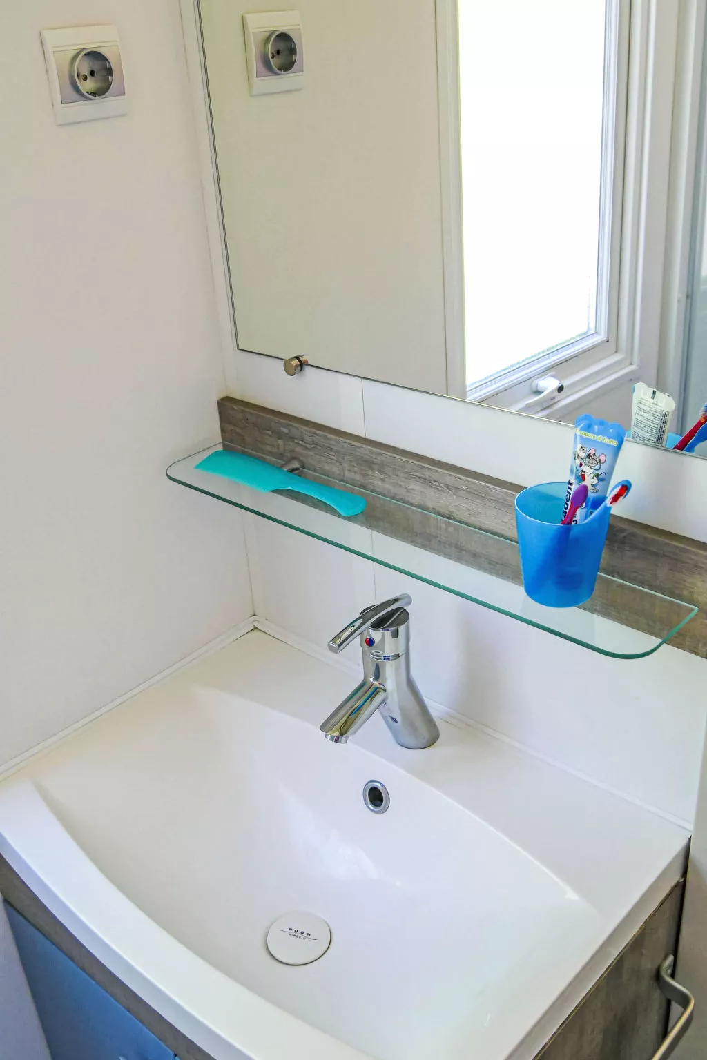 Duca Amedeo Camping Village-Binnen