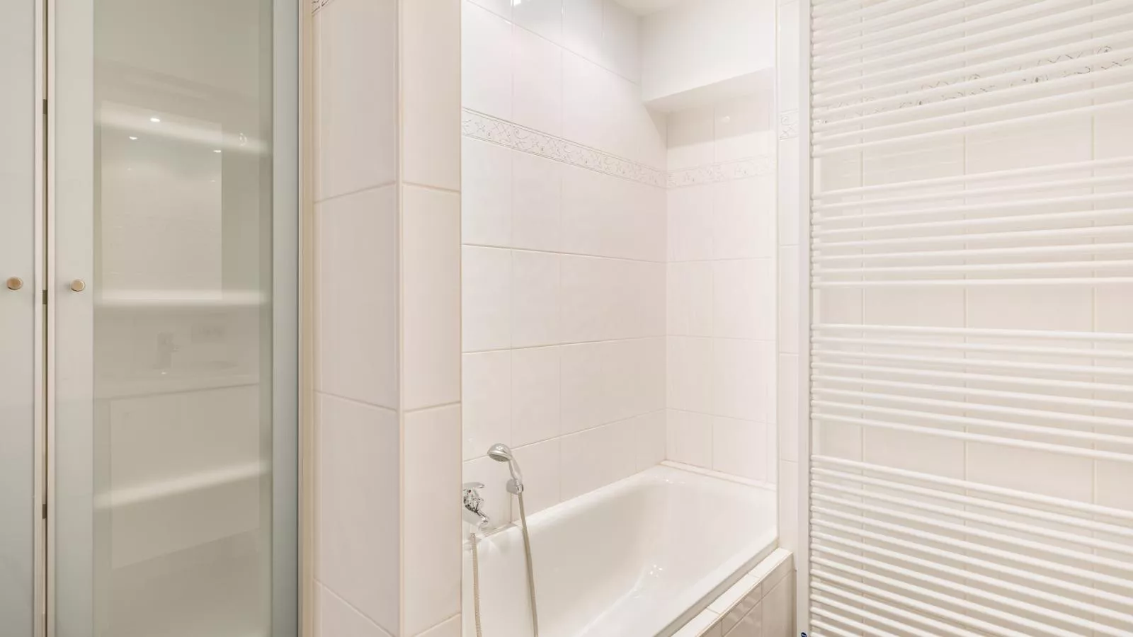 Brit Eerste-Badkamer