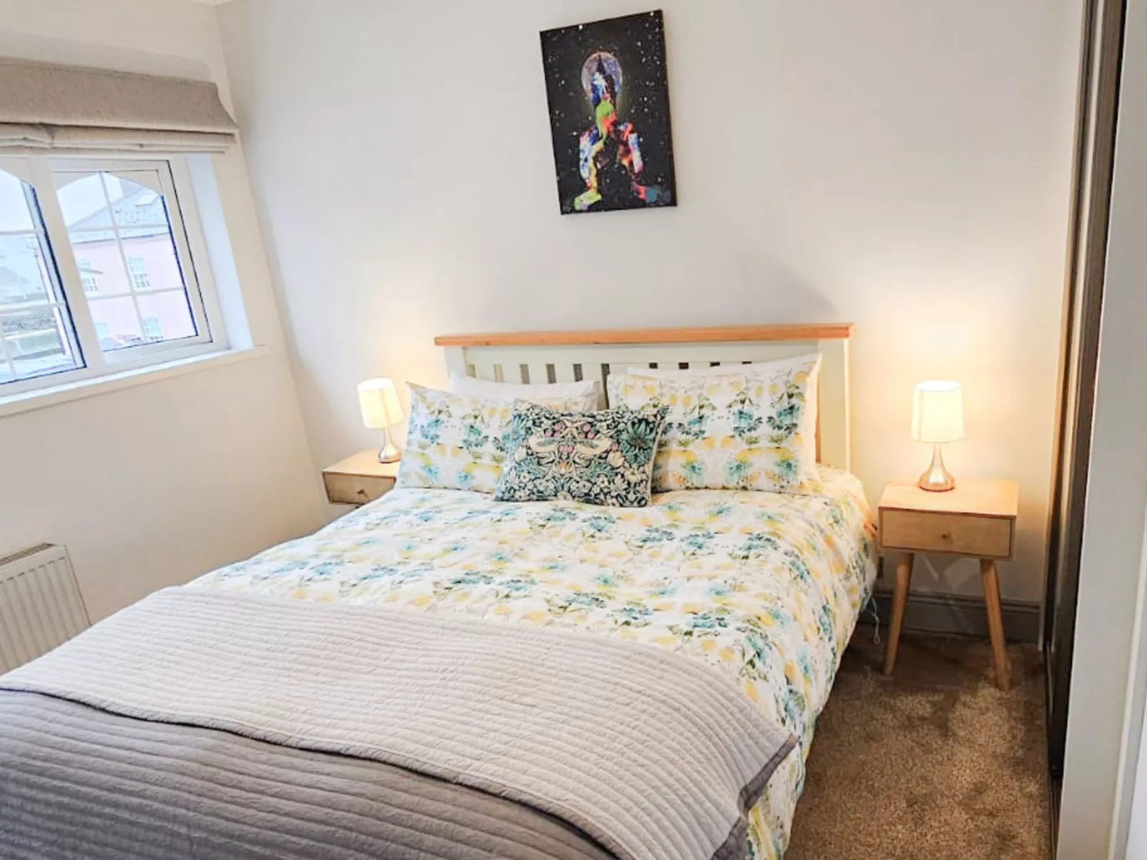 Passage East Holiday Home-Binnen