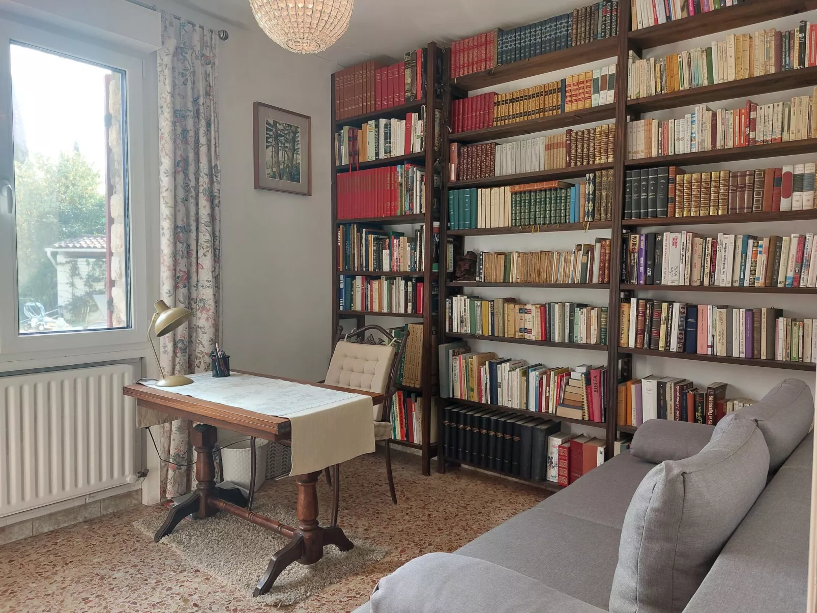 Les Pierres Fleuries-Binnen