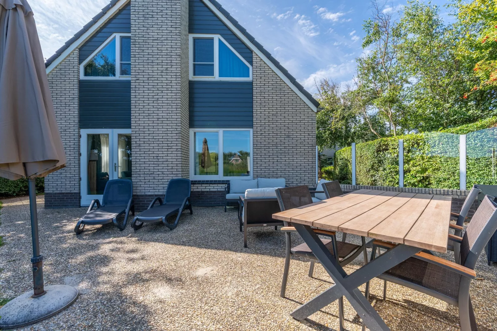 Kamperfoelie 55-Terrasbalkon