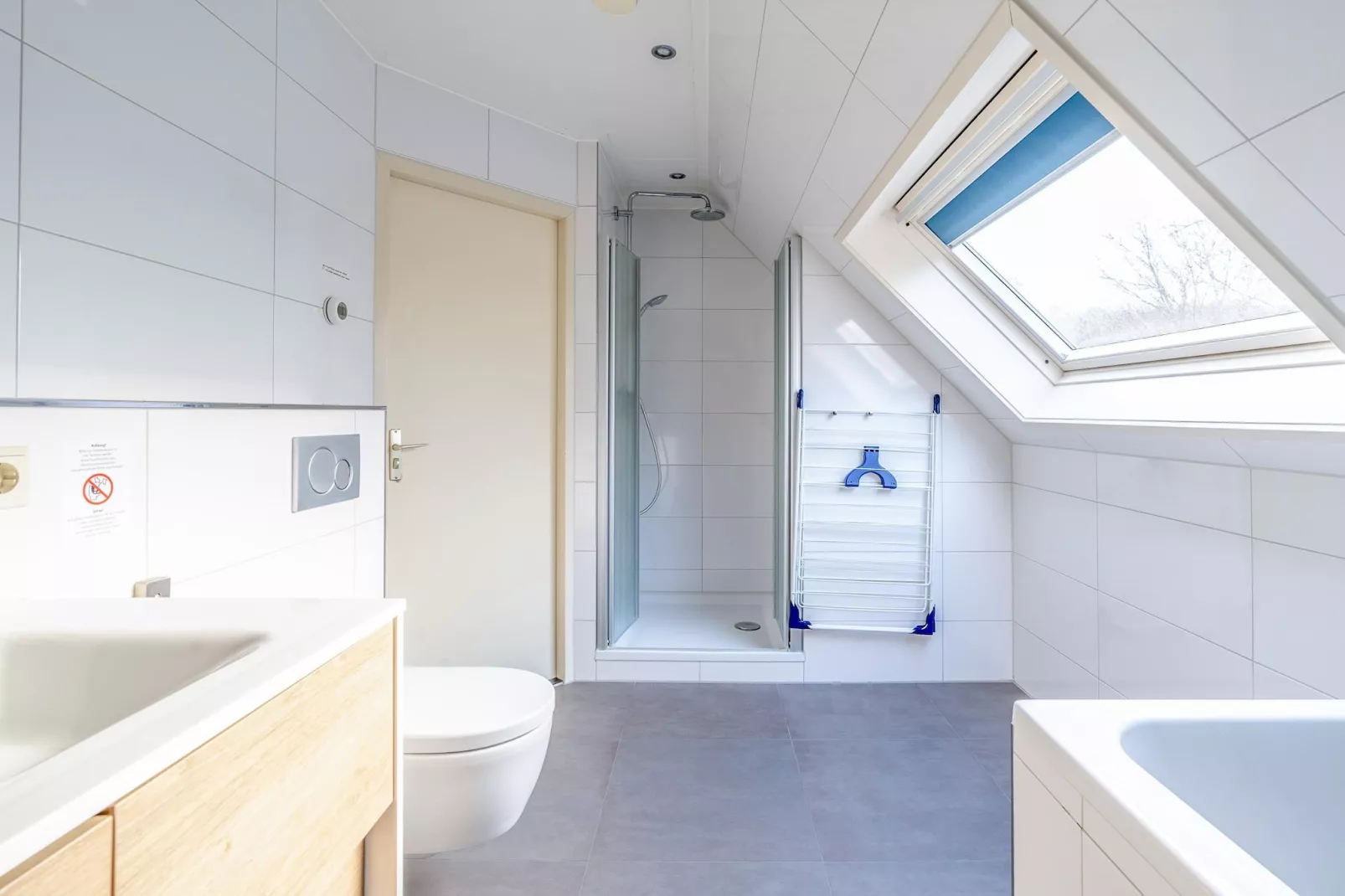 Kamperfoelie 31-Badkamer