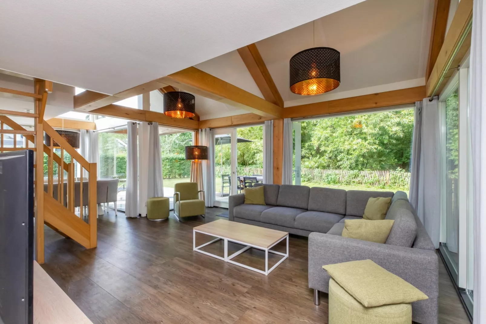 Zonnedorp 23 Zeeland Huis Renesse: Luxury Beach Holiday | Close to North Sea-Woonkamer