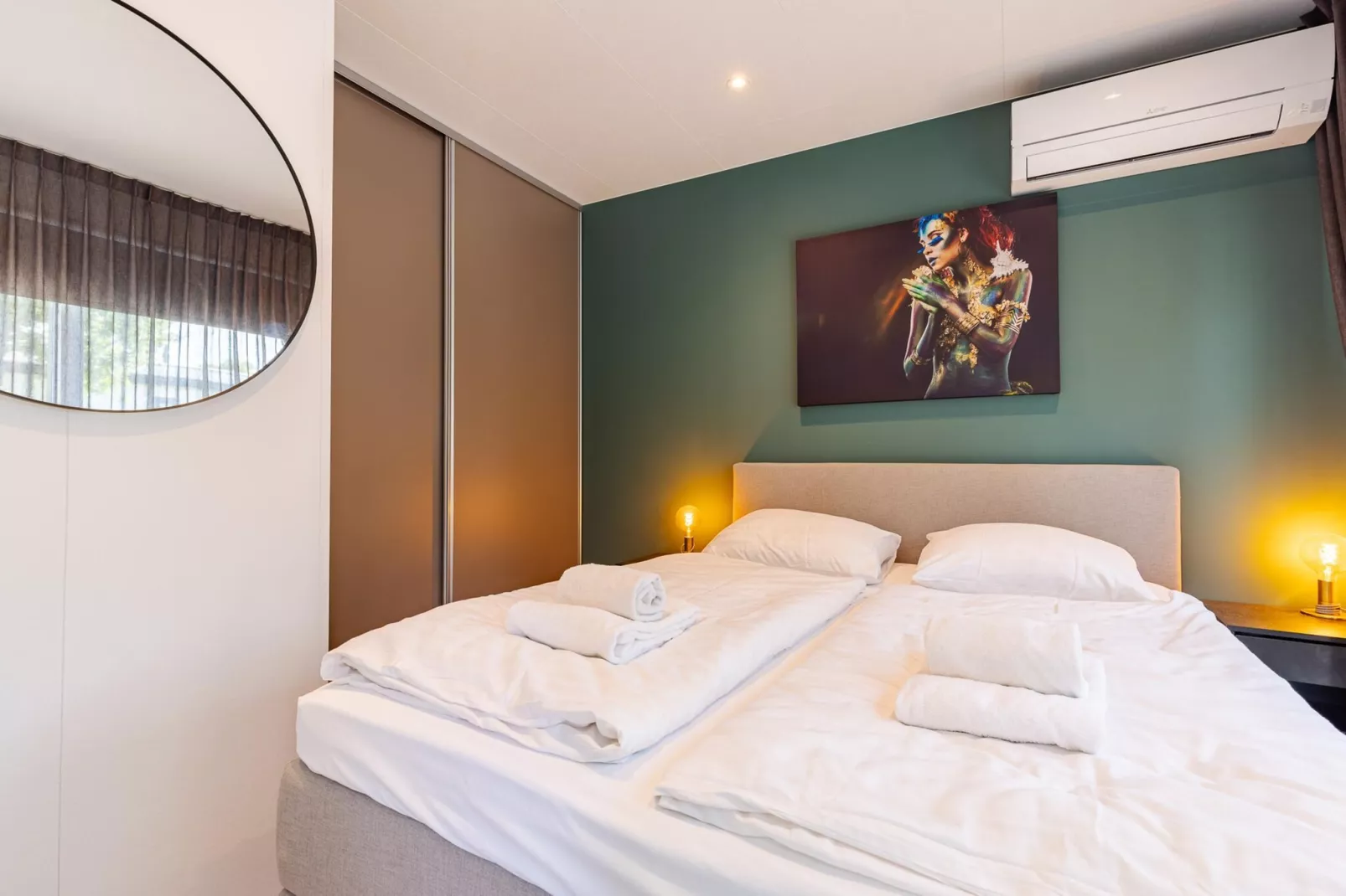 Chalet Julianahoeve | Beachhouse Renesse 2645-Slaapkamer