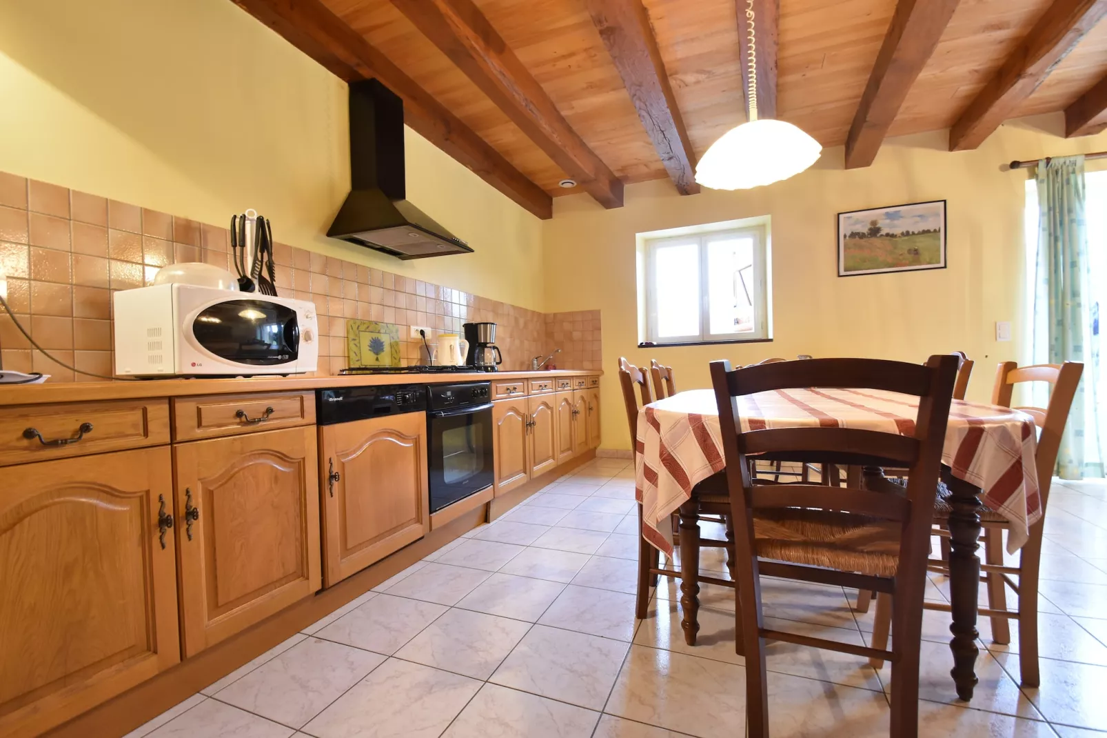 Maison de vacances Besse Les Vitarelles 6p-Keuken