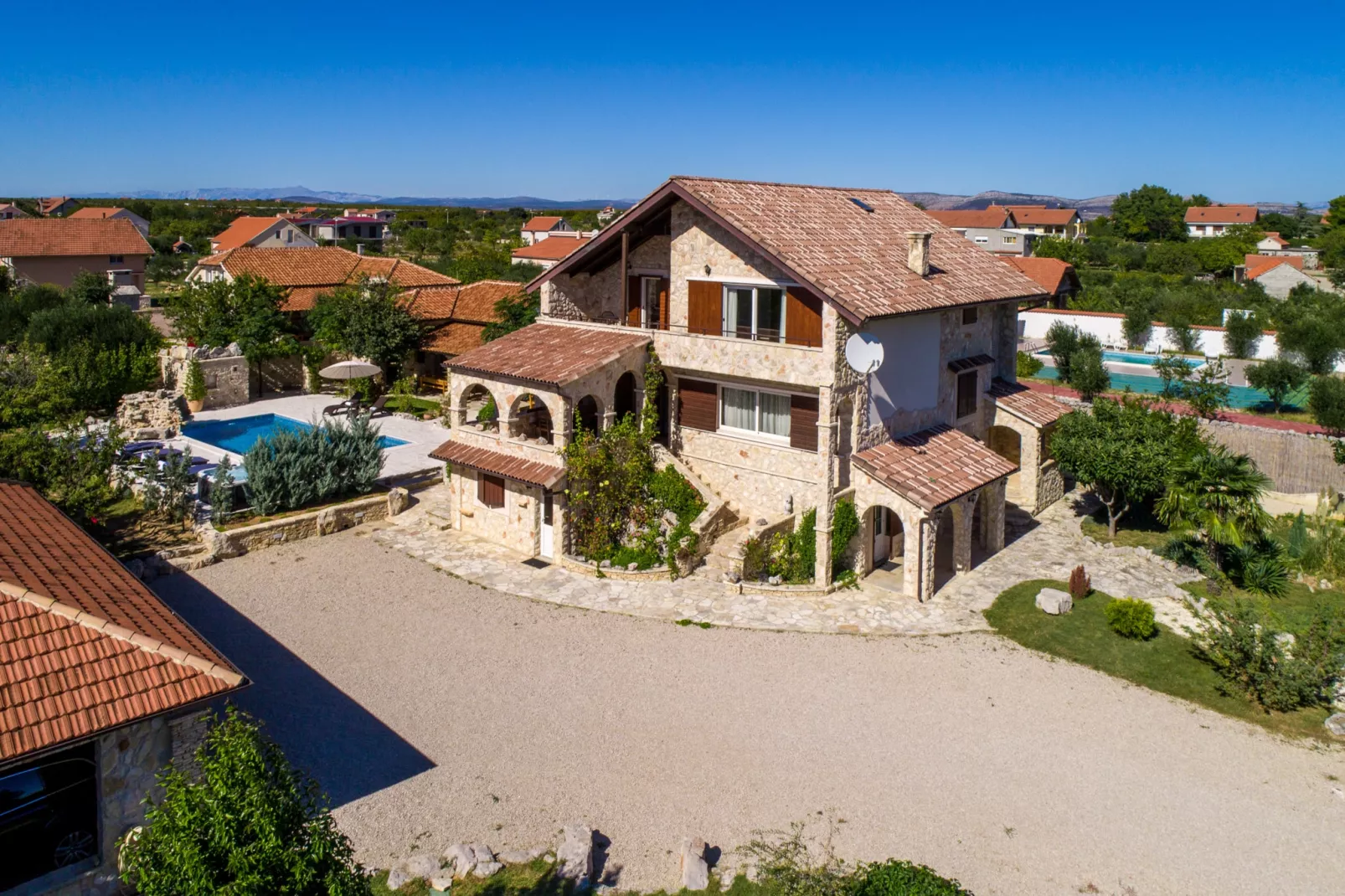 Villa Olea with private heated pool-Buitenkant zomer