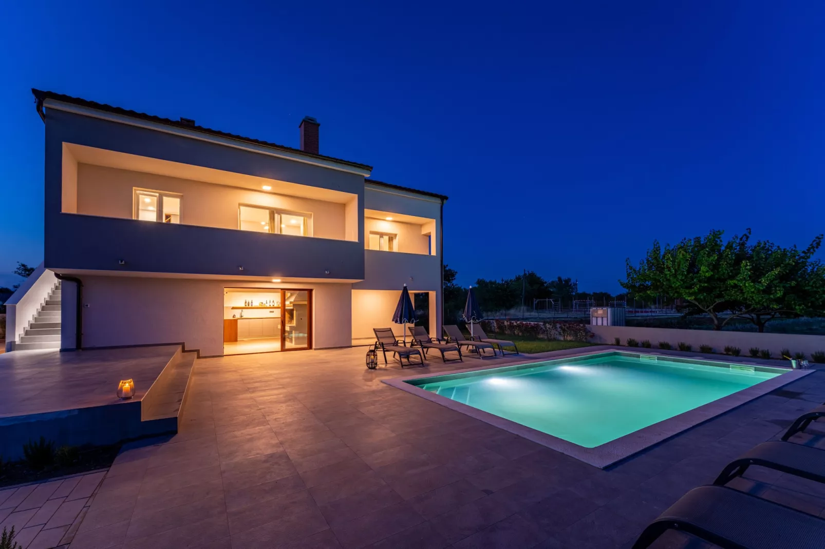 Villa Campi Dalmatia-Buitenkant zomer