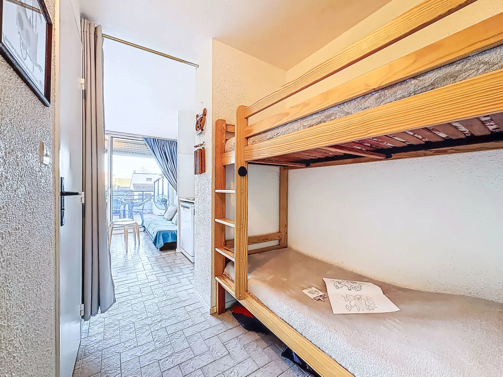 Le Lagon Bleu-Binnen