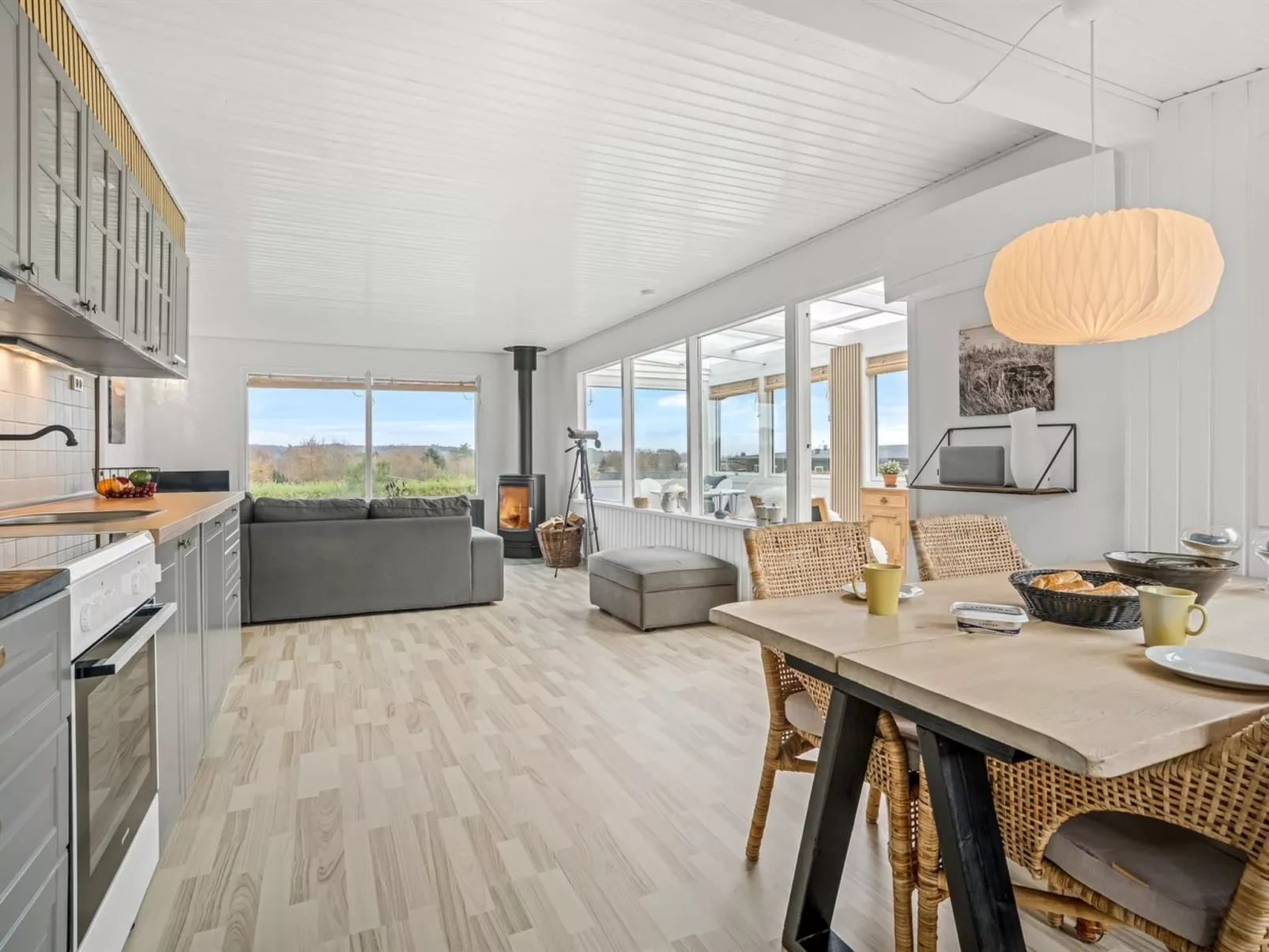 "Hjalma" - 250m to the fjord-Binnen