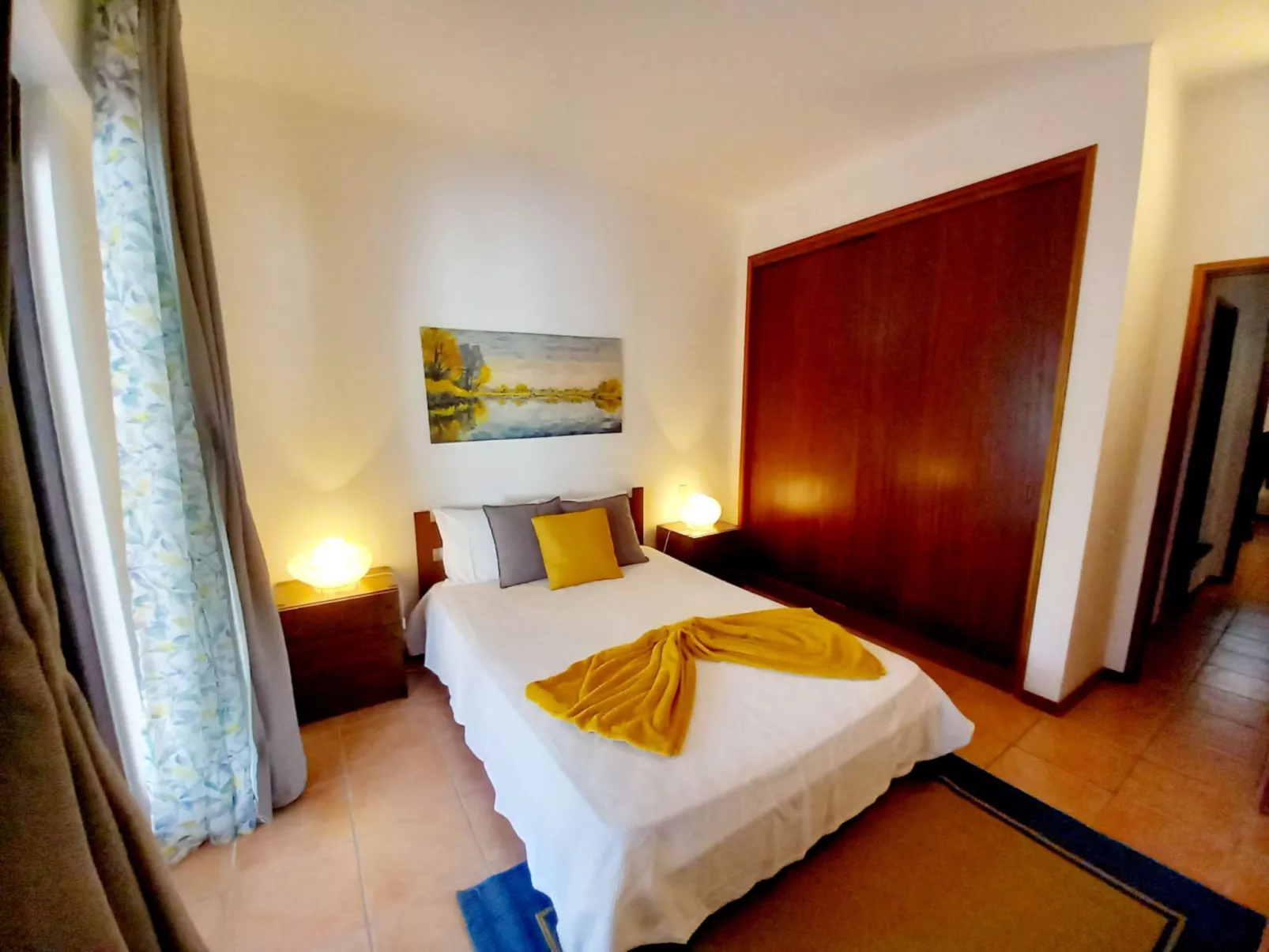 Joyce - Sunny Way-Binnen