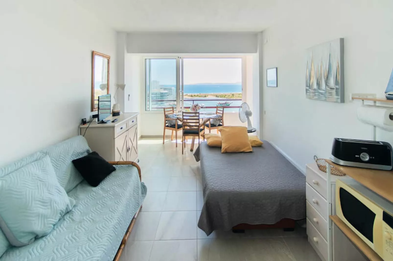 Studio à Roses-Niet-getagd