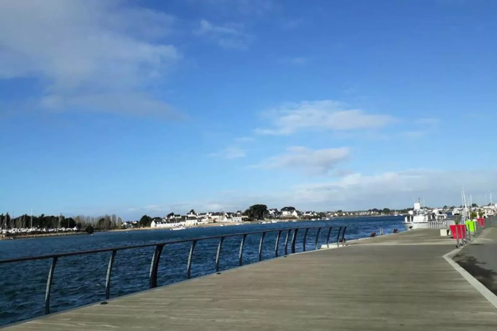 Résidence Rue De La Fontaine-Niet-getagd