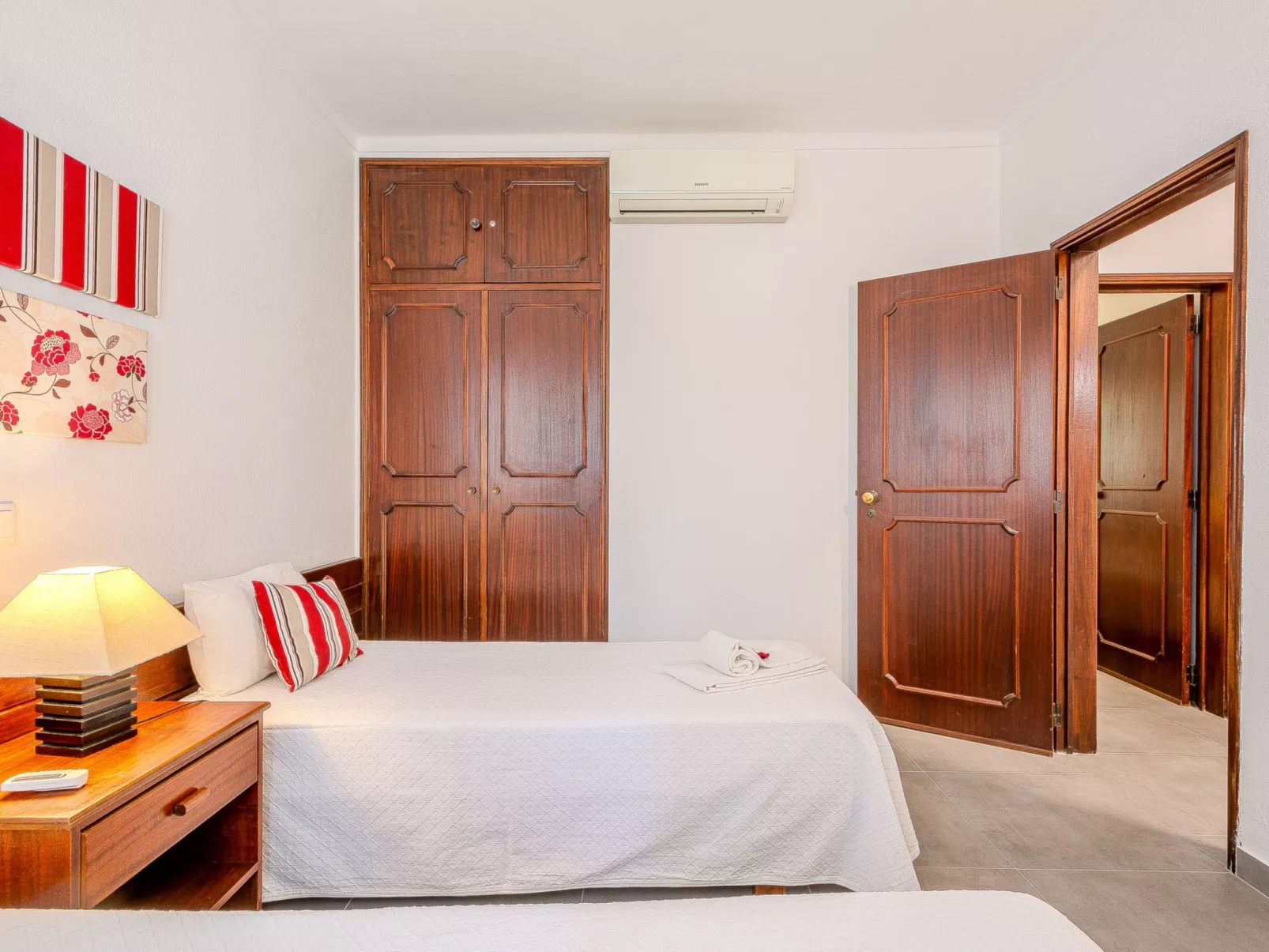 Amélia - Sunny Way-Binnen