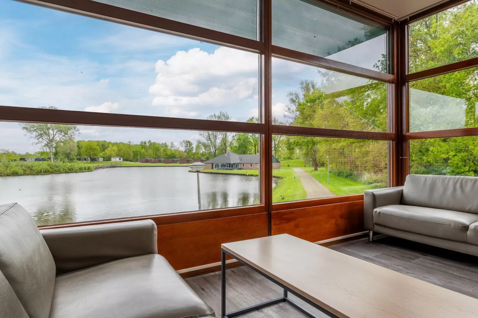 Hunzepark 10-Terrasbalkon