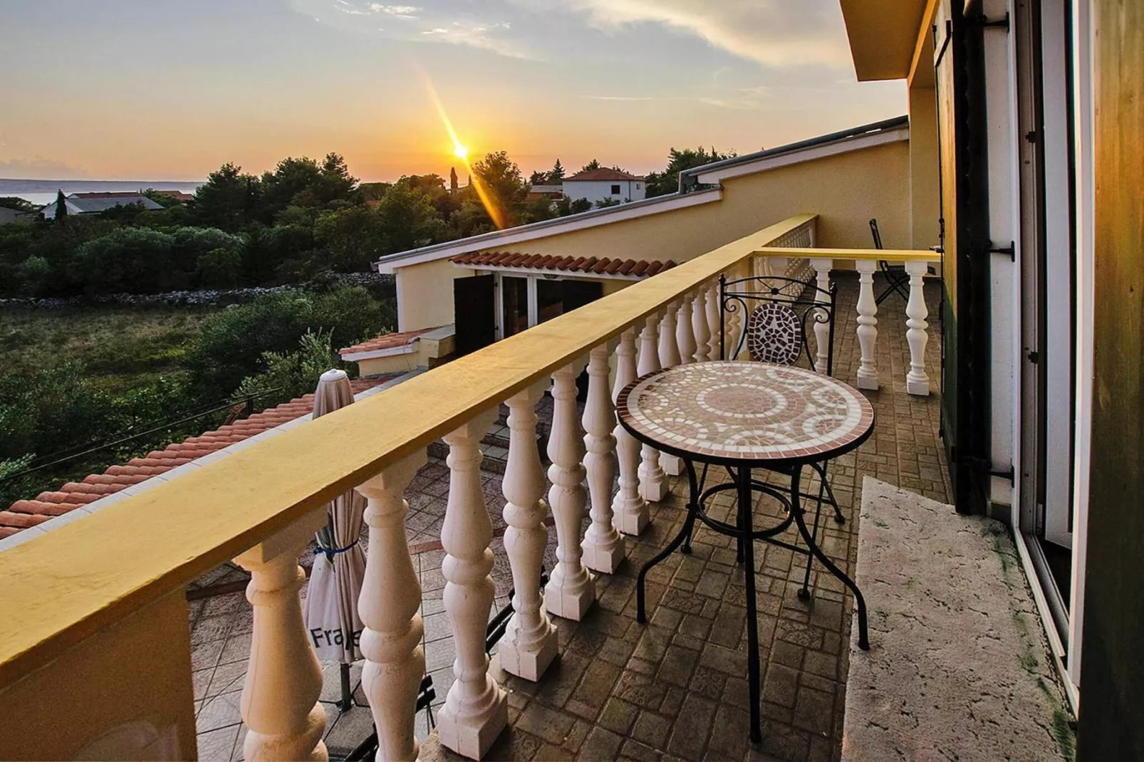 Apartments Grande Vista Starigrad PaklenicaSD62 A-02 - 7 Pers-Terrasbalkon
