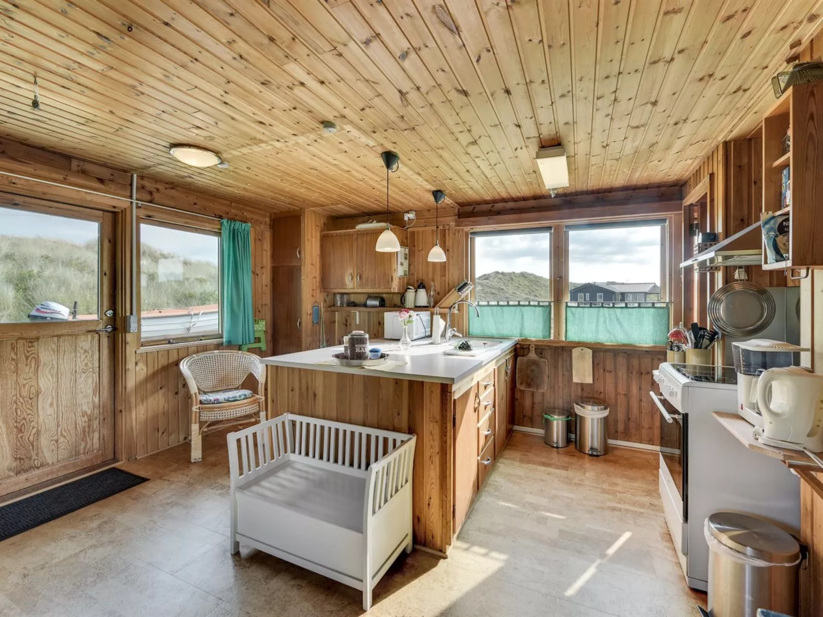 "Vamika" - 400m to the fjord-Binnen