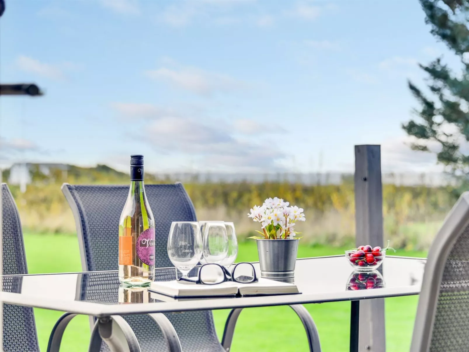 "Ginia" - 150m to the fjord-Buiten