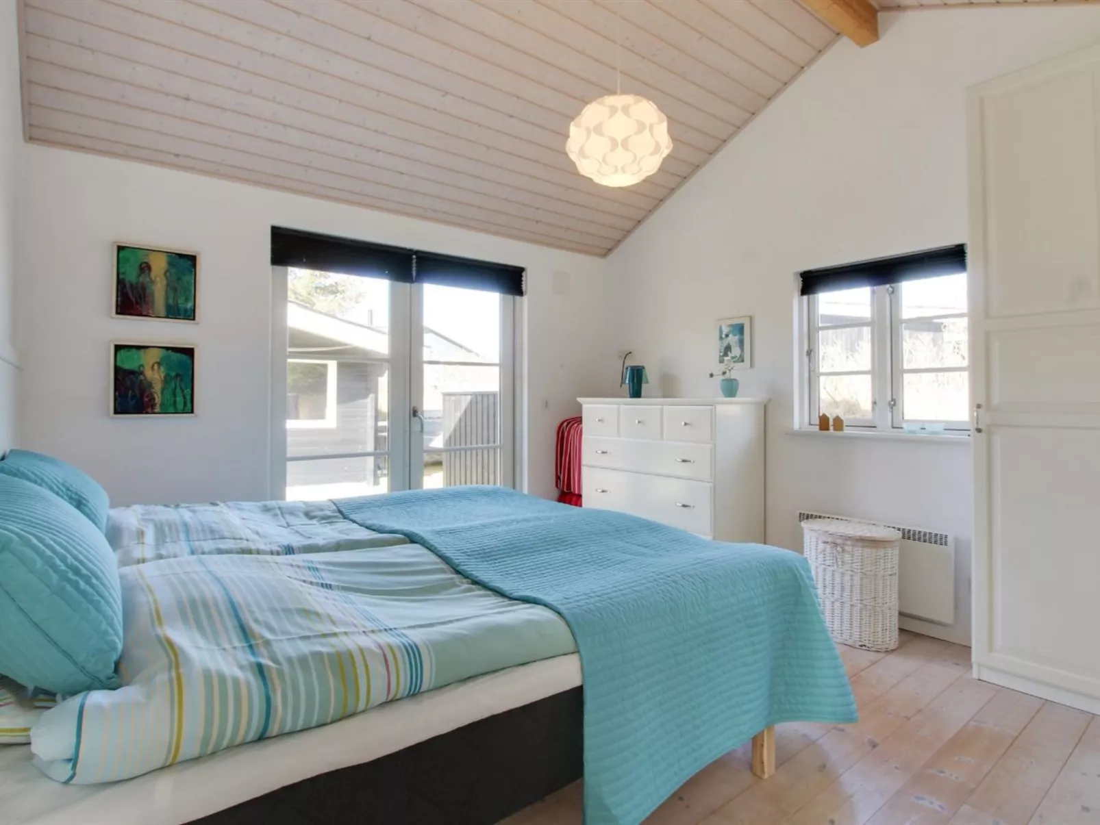 "Soleil" - 300m from the sea-Binnen