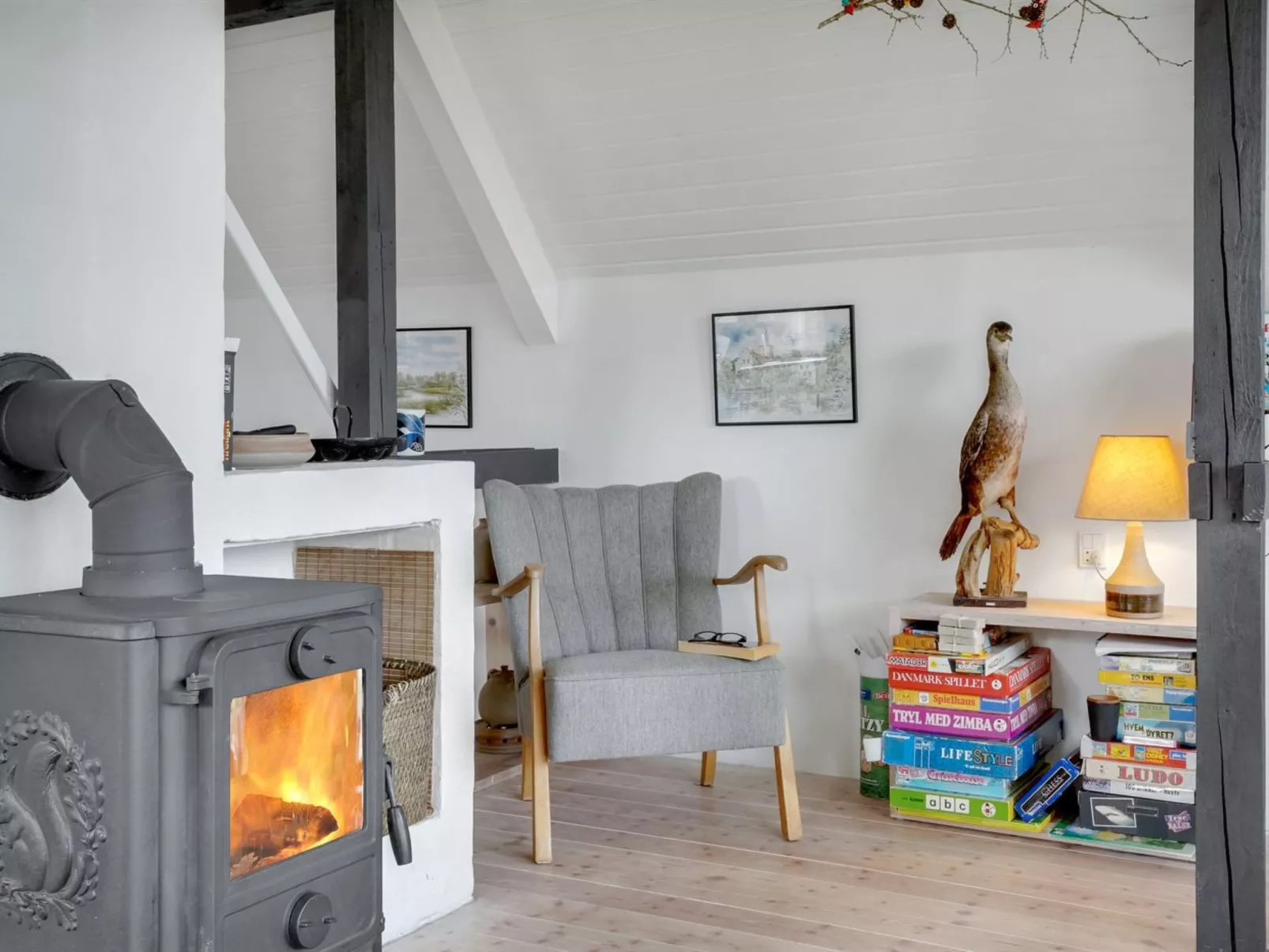 "Brunhild" - 300m to the fjord-Binnen