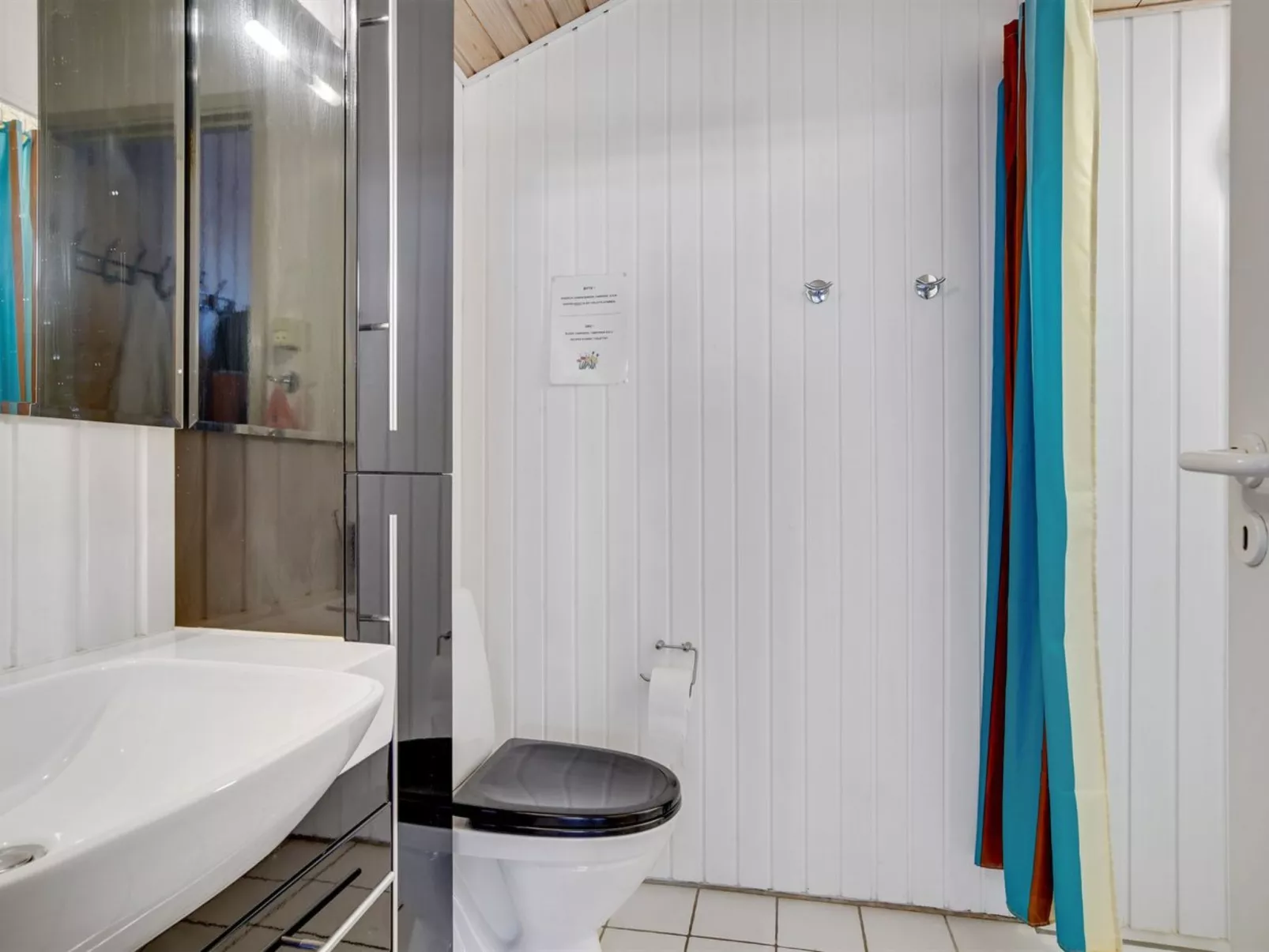 "Hermund" - 110m from the sea-Binnen