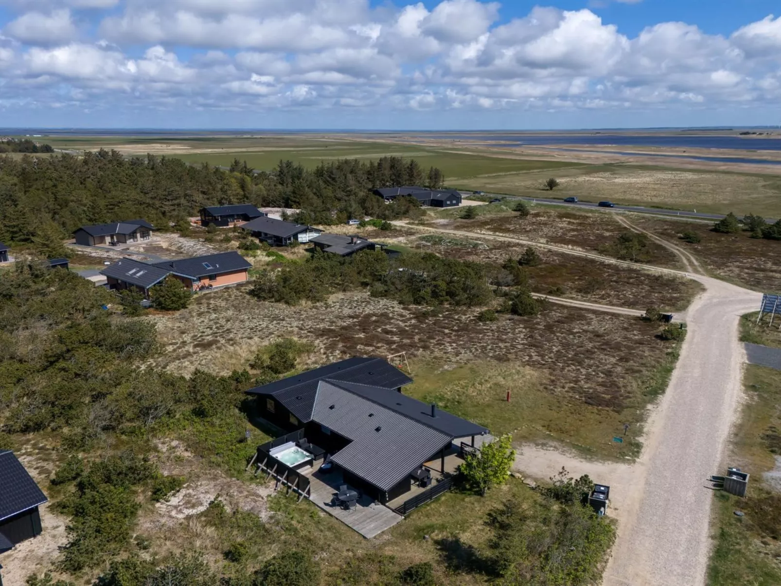 "Brunkil" - 500m from the sea-Buiten