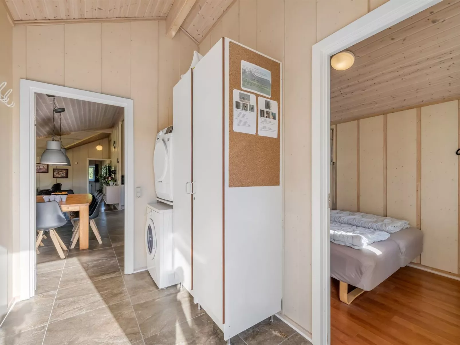 "Findus" - 1.2km to the fjord-Binnen