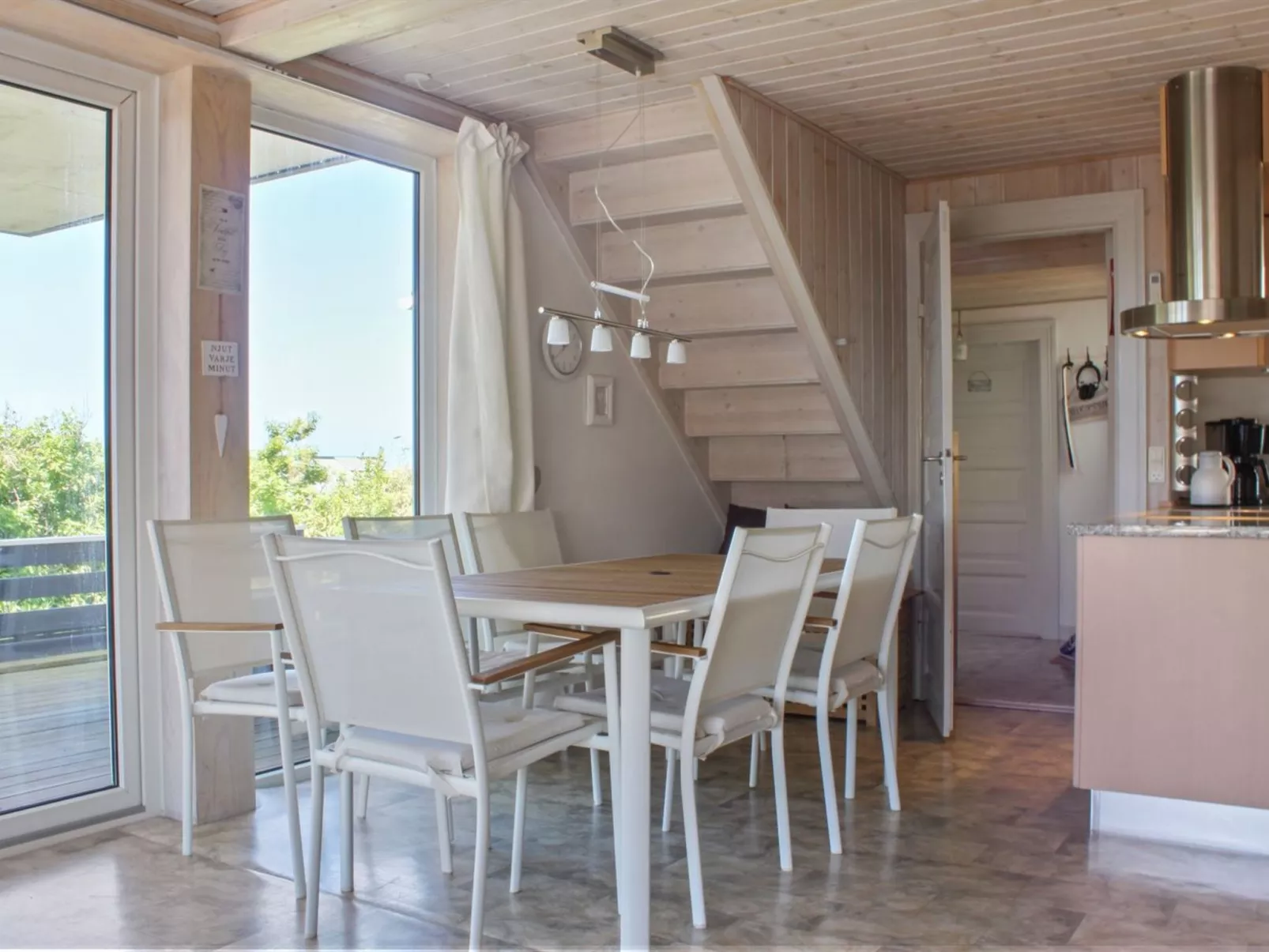 "Brun" - 60m from the sea-Binnen