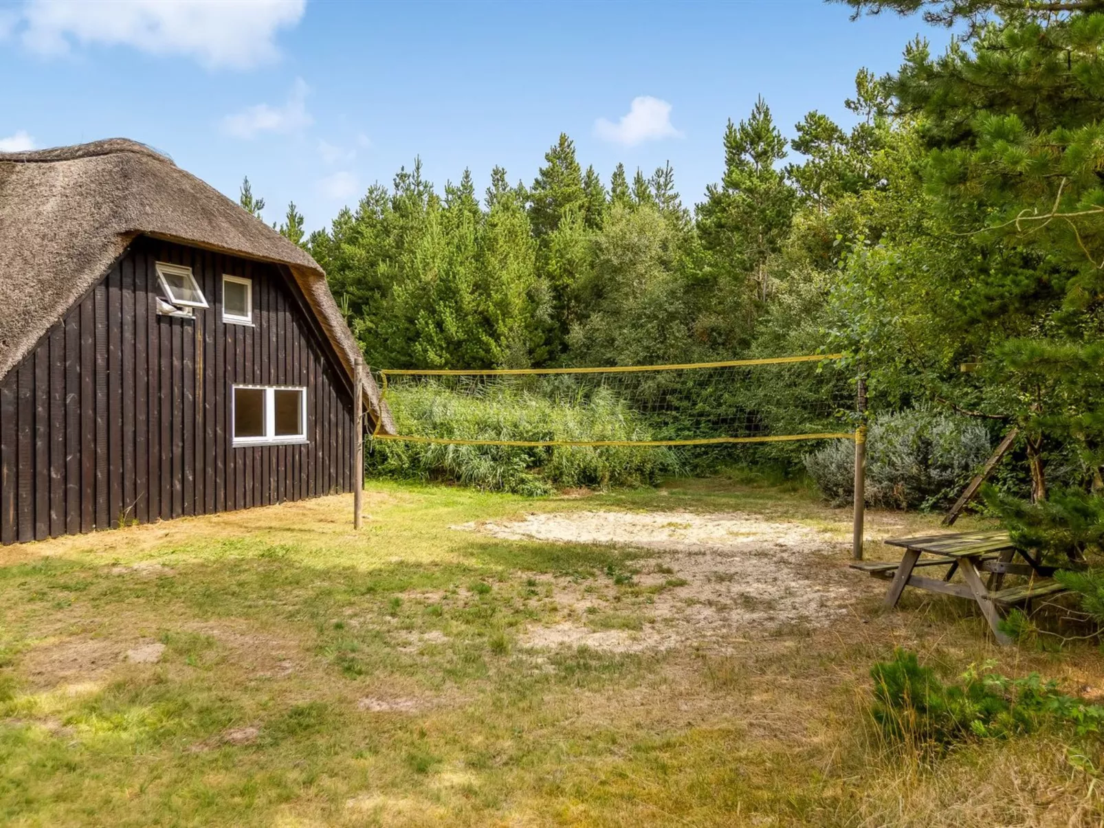 "Ellanor" - 1km from the sea-Buiten